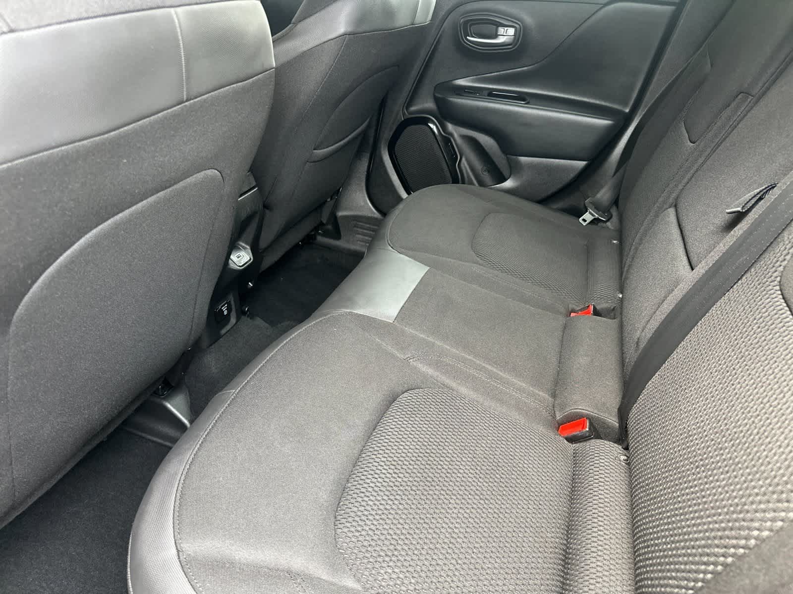 Thumbnail: 2019 Jeep Renegade - 4