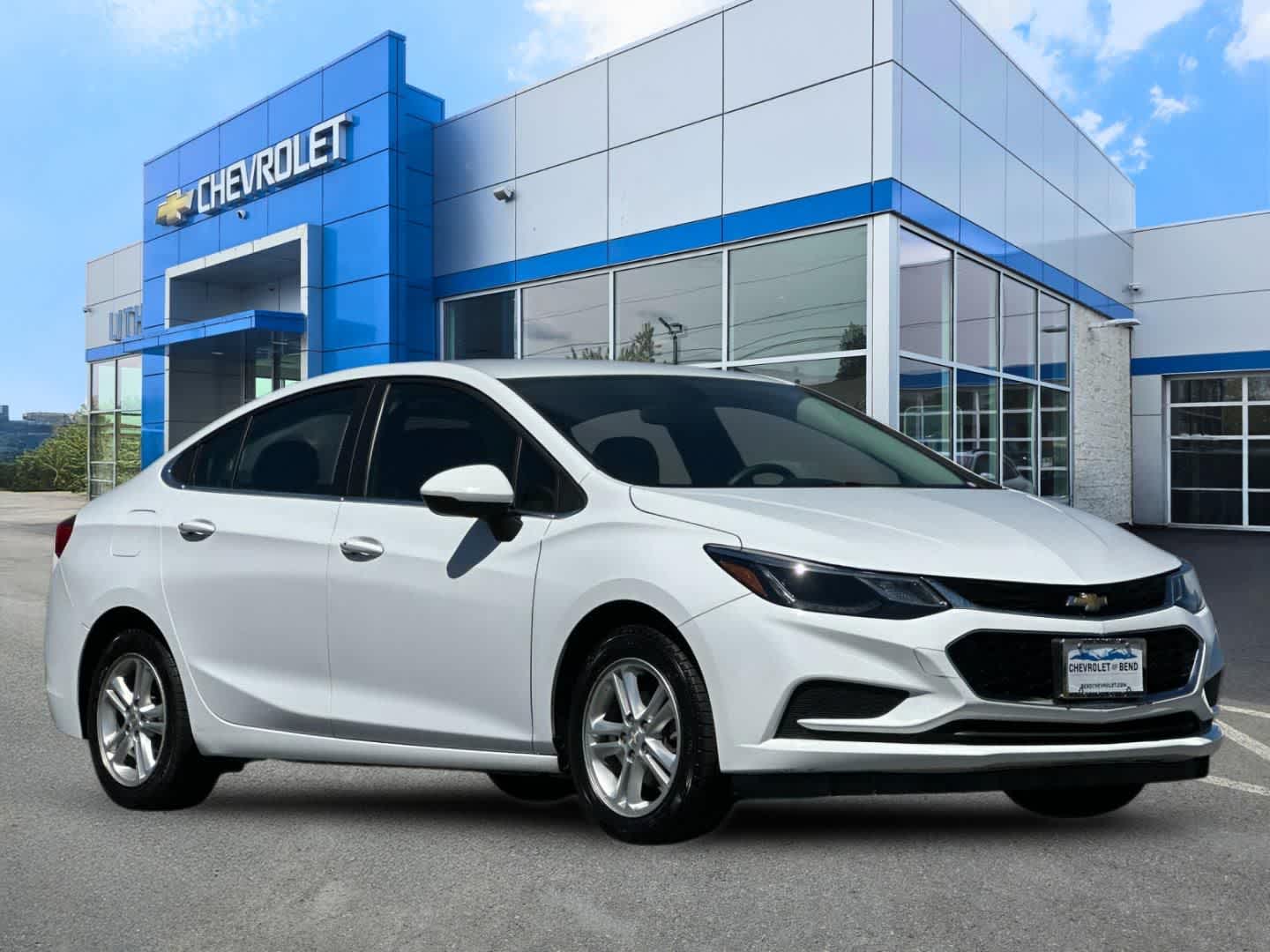 Thumbnail: 2017 Chevrolet Cruze - 9