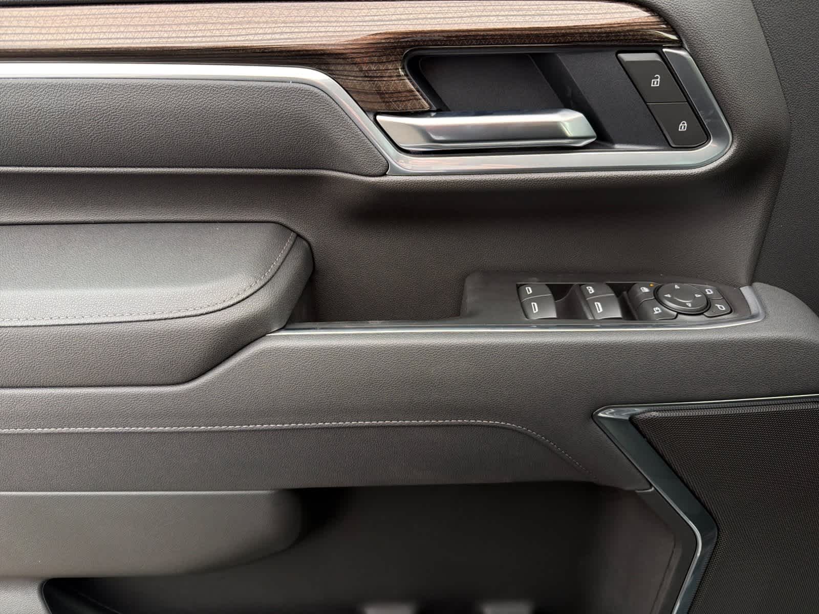 Thumbnail: 2026 Chevrolet Silverado 2500 - 12