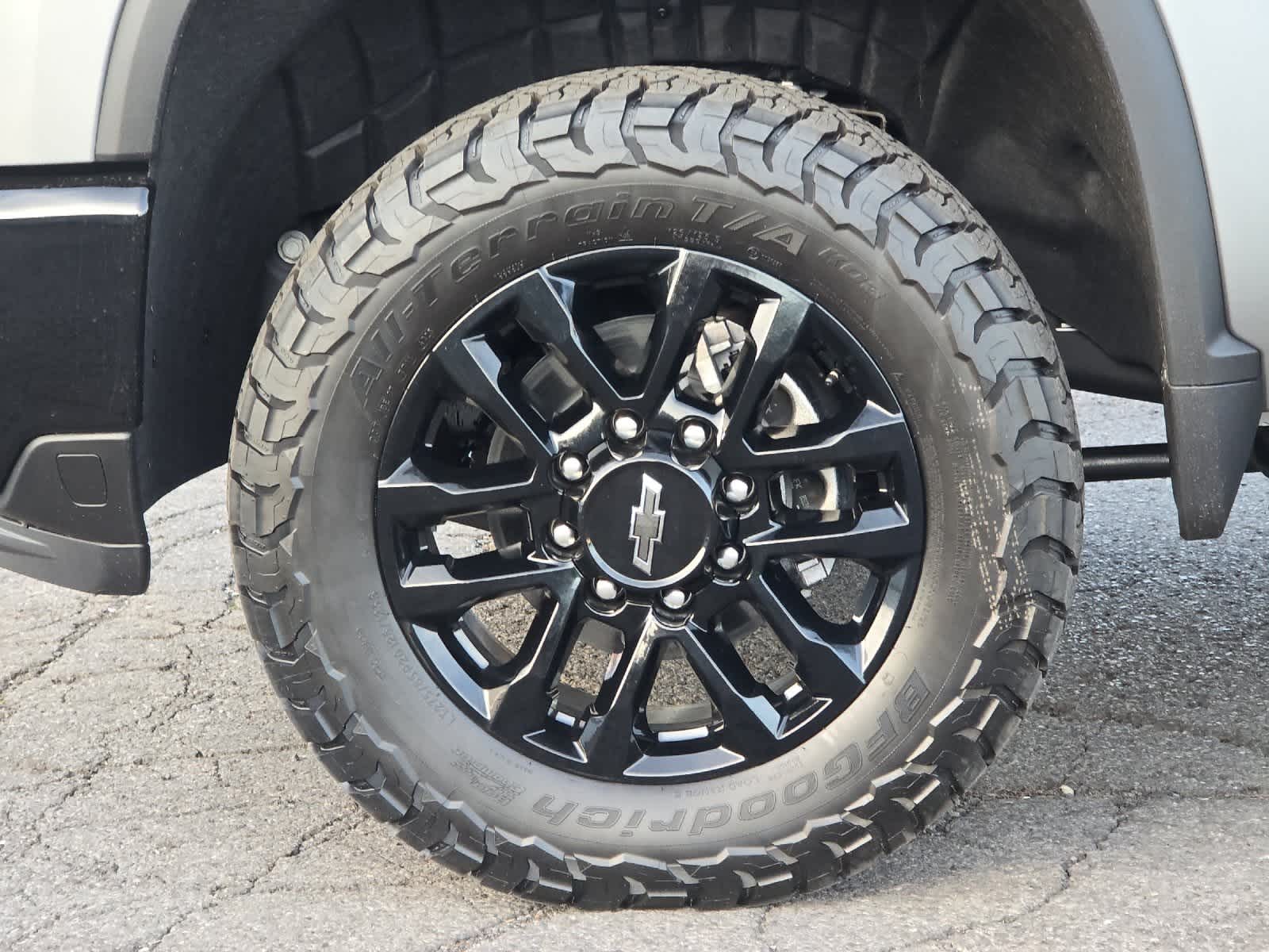 Thumbnail: 2026 Chevrolet Silverado 2500 - 25