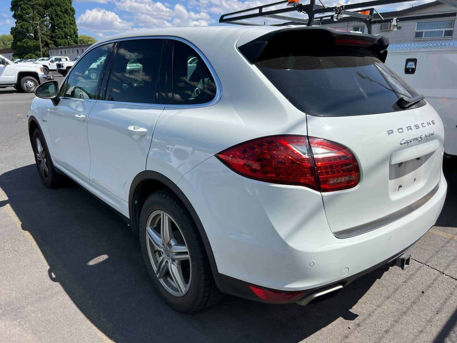 Thumbnail: 2013 Porsche Cayenne - 3