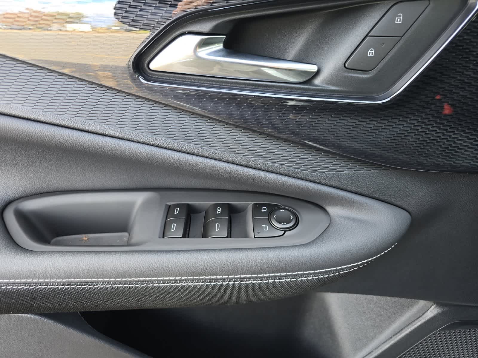 Thumbnail: 2026 Chevrolet Blazer EV - 12