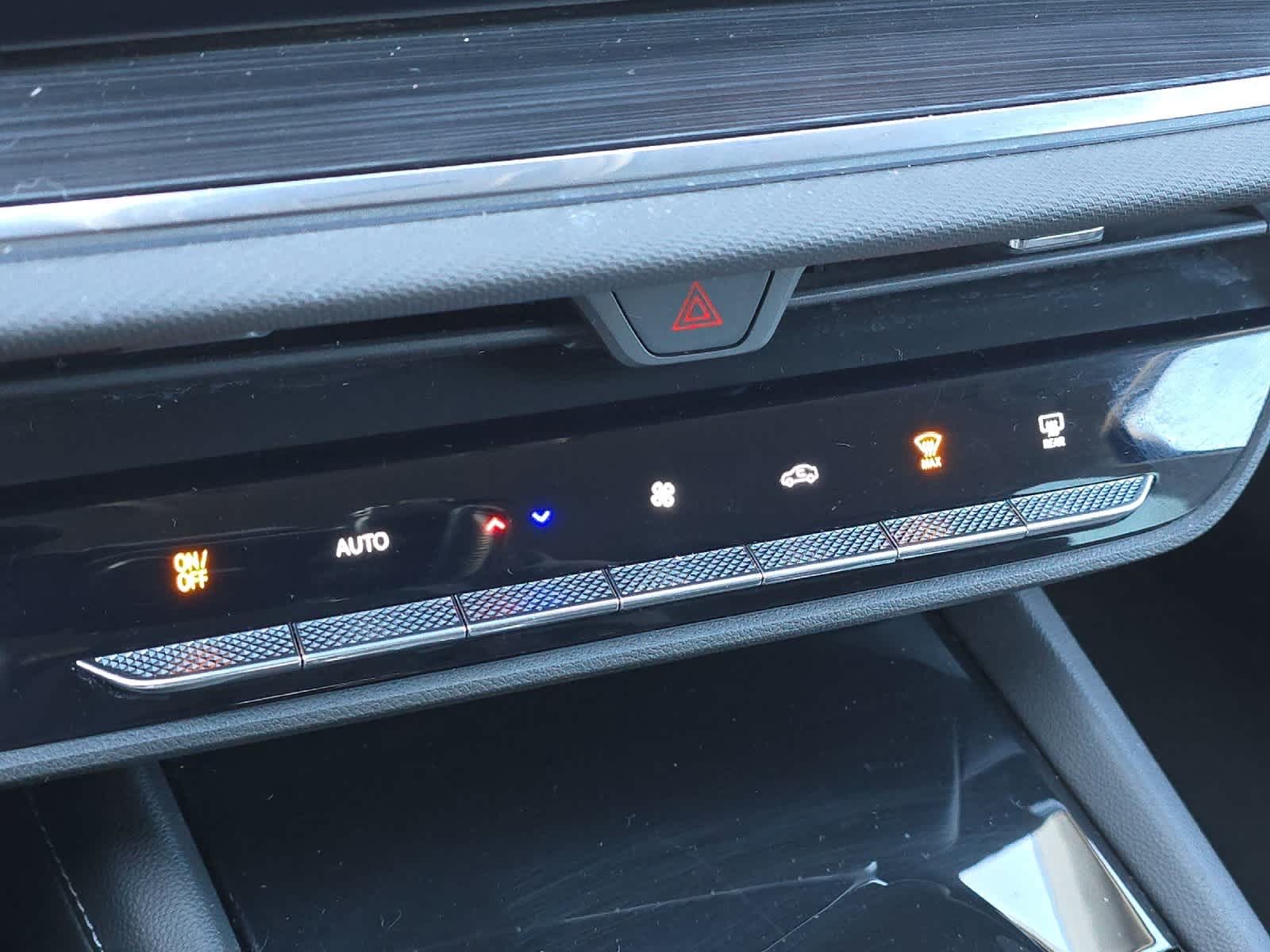 Thumbnail: 2024 Buick Envision - 19