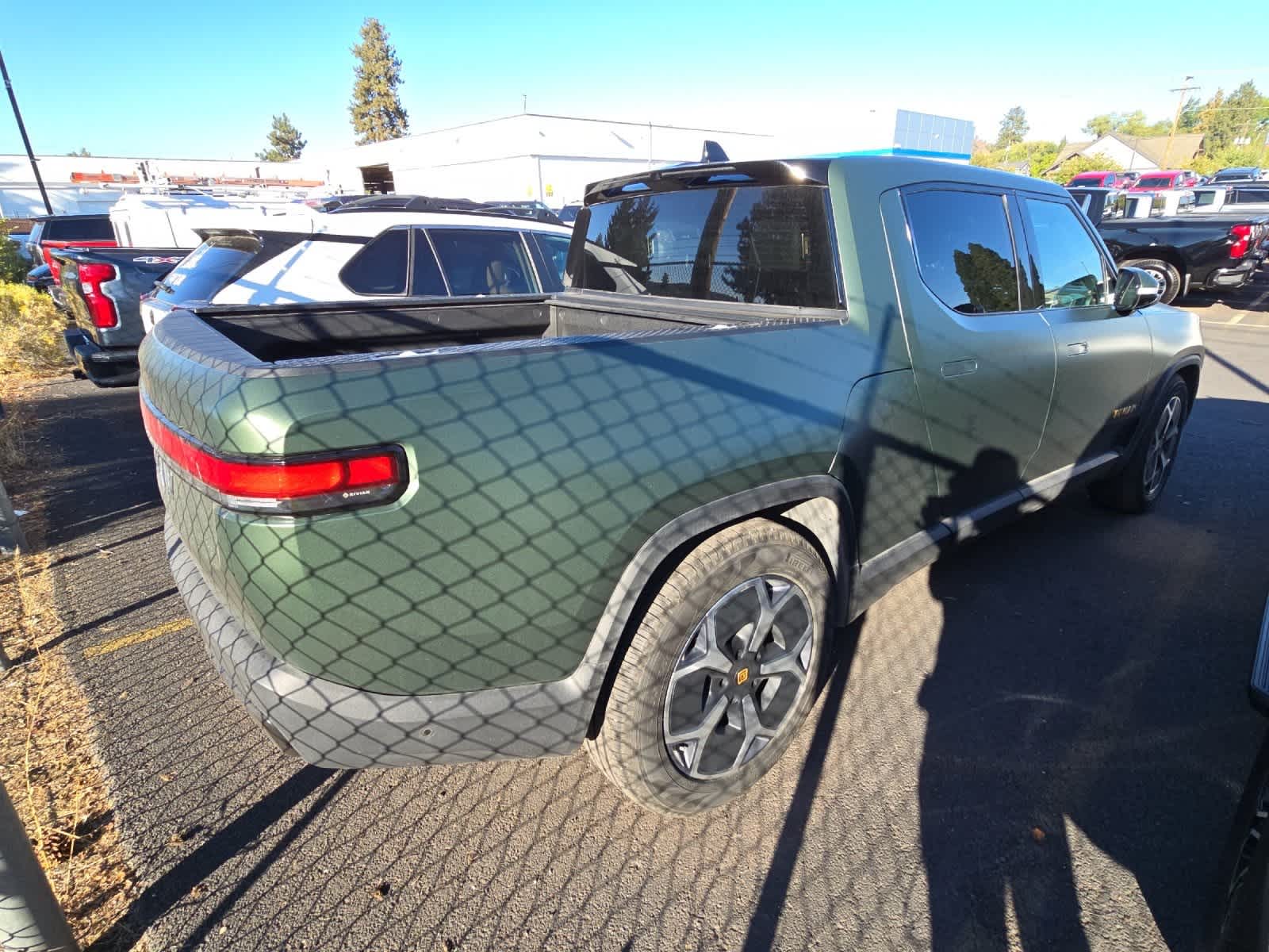 Thumbnail: 2022 Rivian R1T - 2