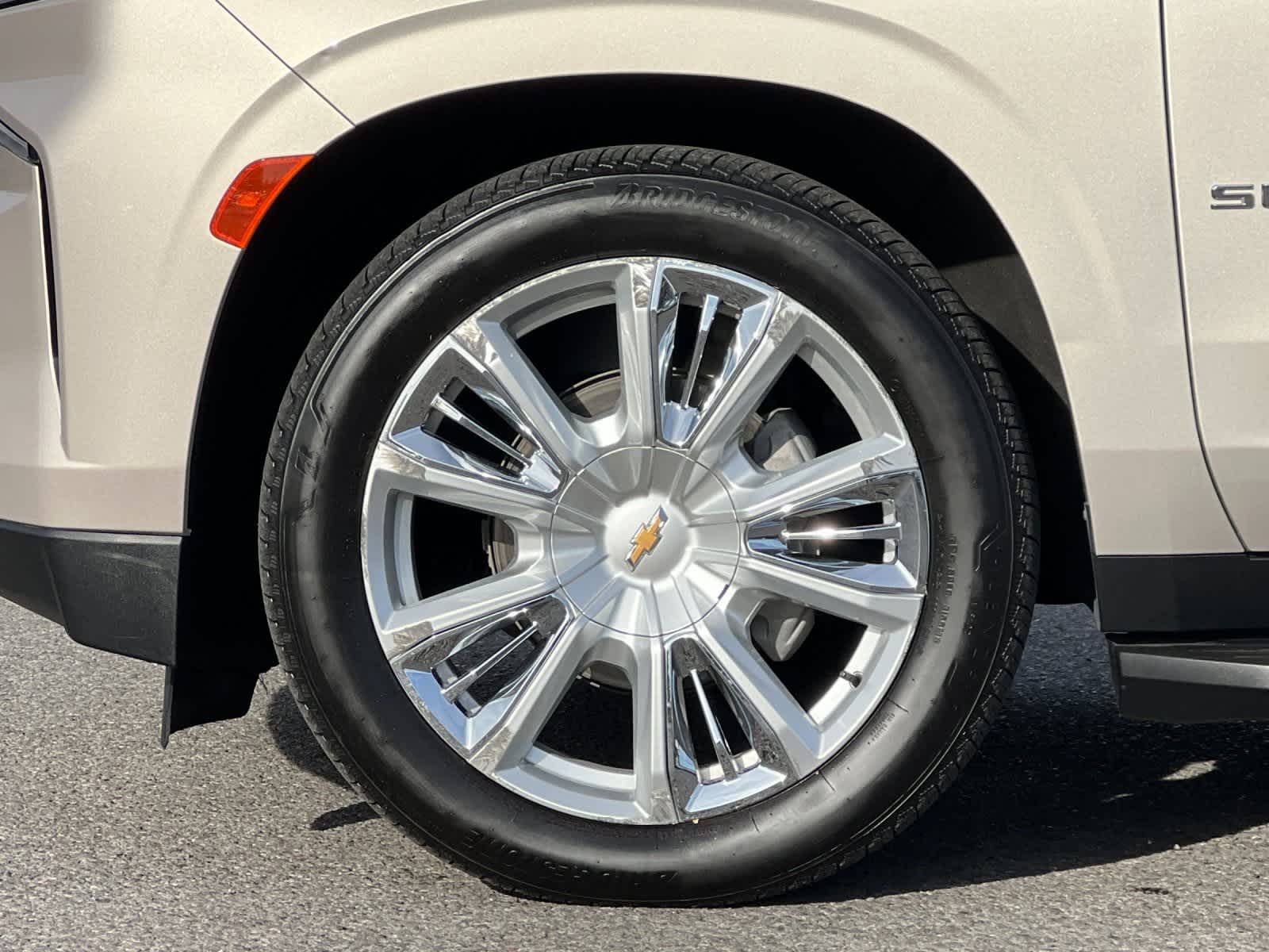 Thumbnail: 2023 Chevrolet Suburban - 27