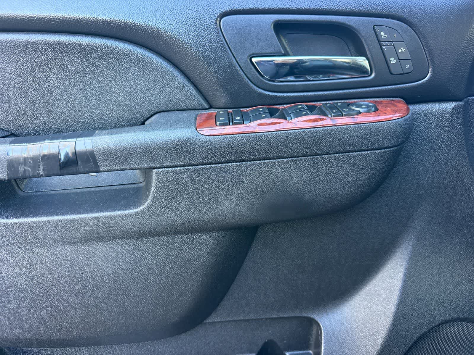 Thumbnail: 2013 Chevrolet Tahoe - 12