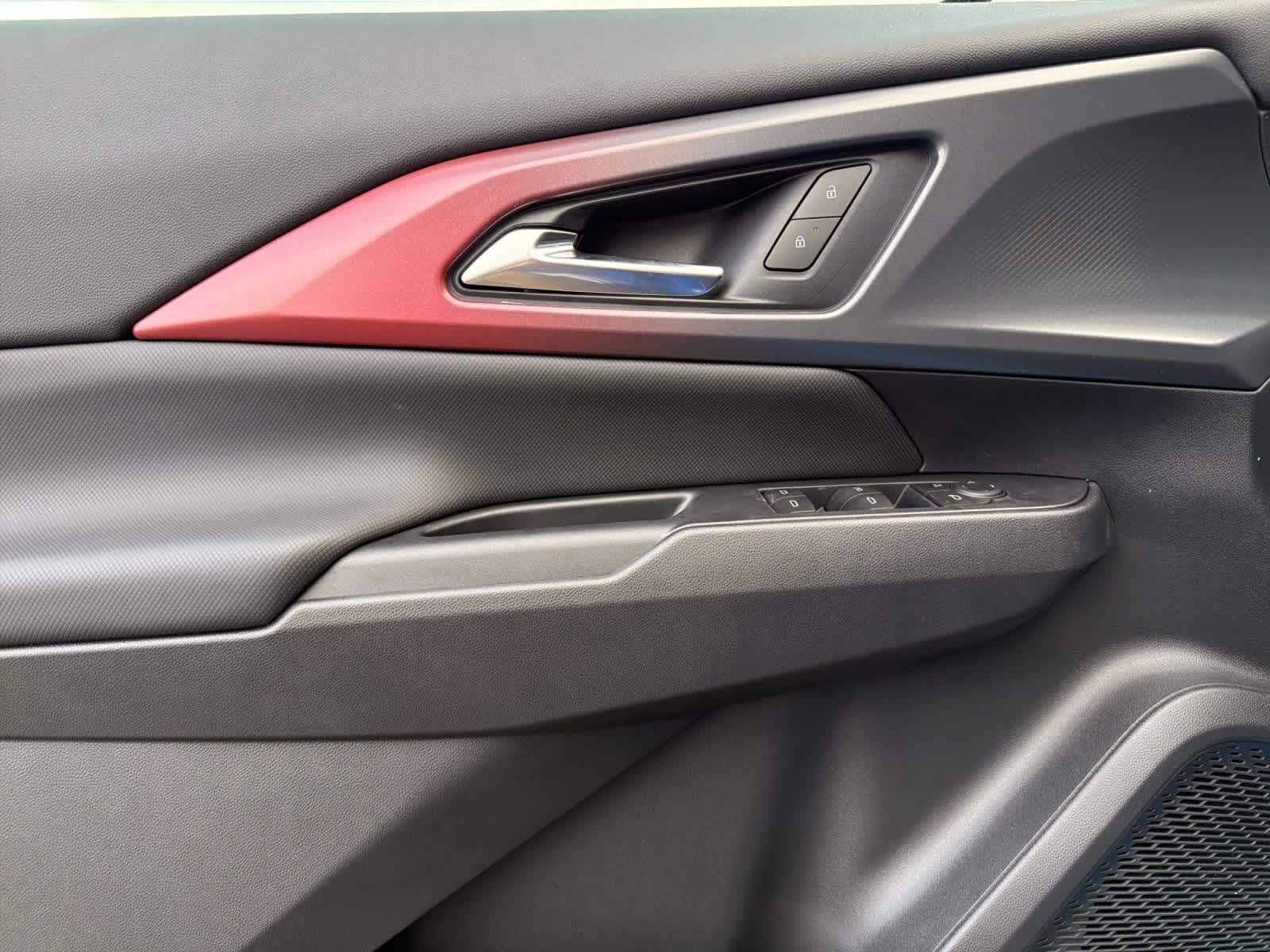 Thumbnail: 2026 Chevrolet Equinox - 12