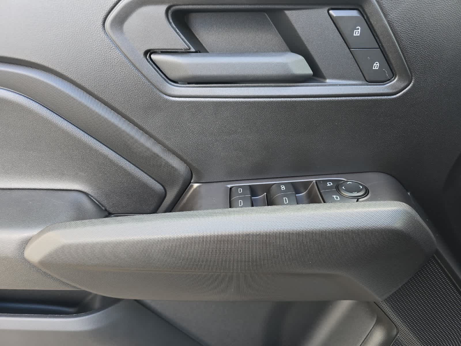 Thumbnail: 2026 Chevrolet Colorado - 12