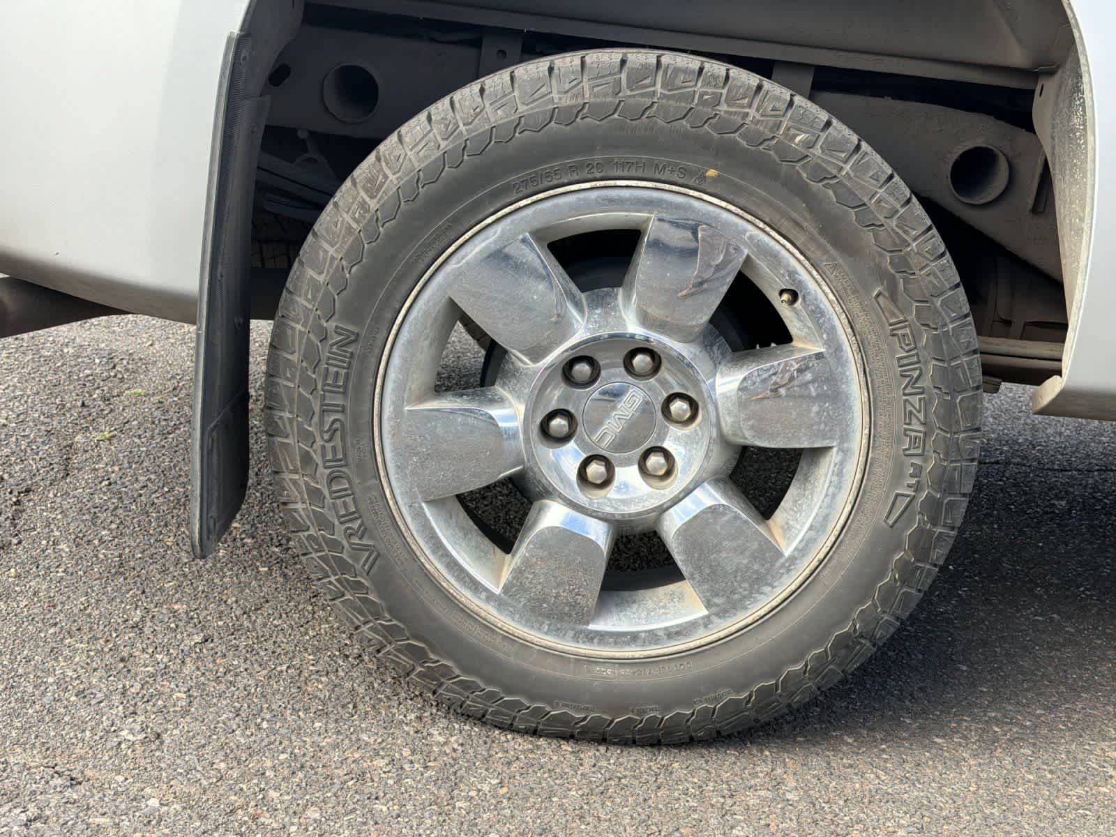 Thumbnail: 2010 GMC Sierra 1500 - 11