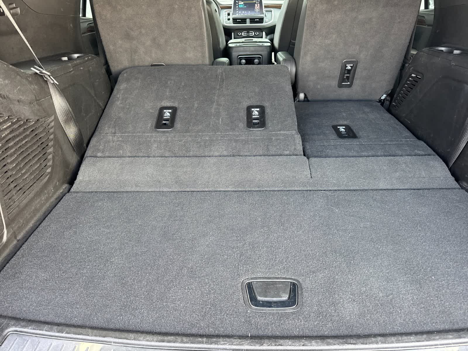 Thumbnail: 2024 Chevrolet Tahoe - 16