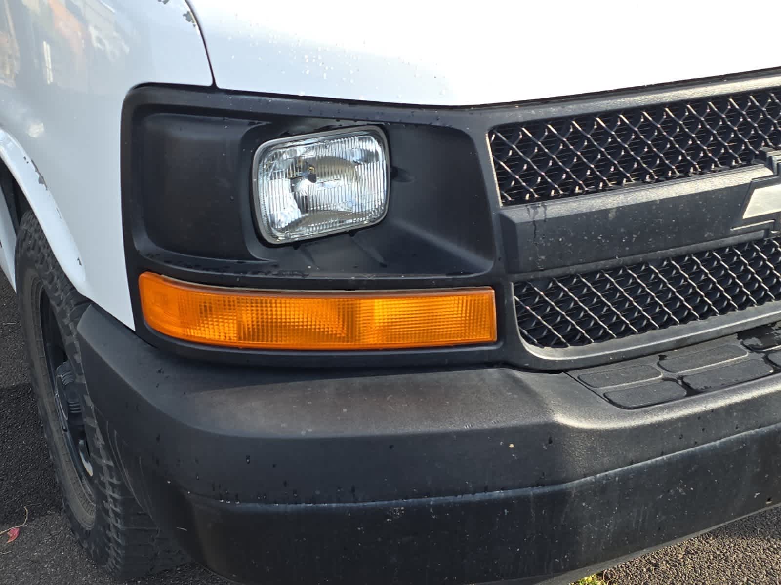 Thumbnail: 2007 Chevrolet Express - 10