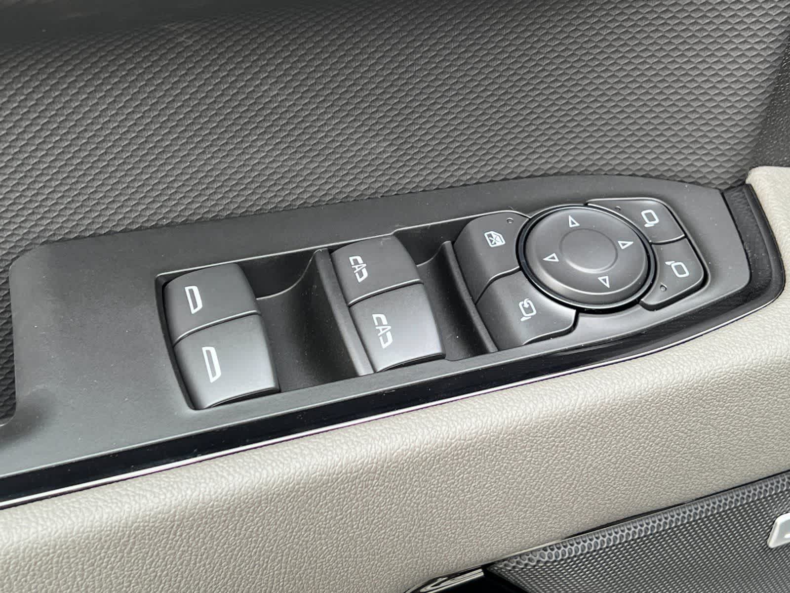 Thumbnail: 2026 Chevrolet Silverado 1500 - 13