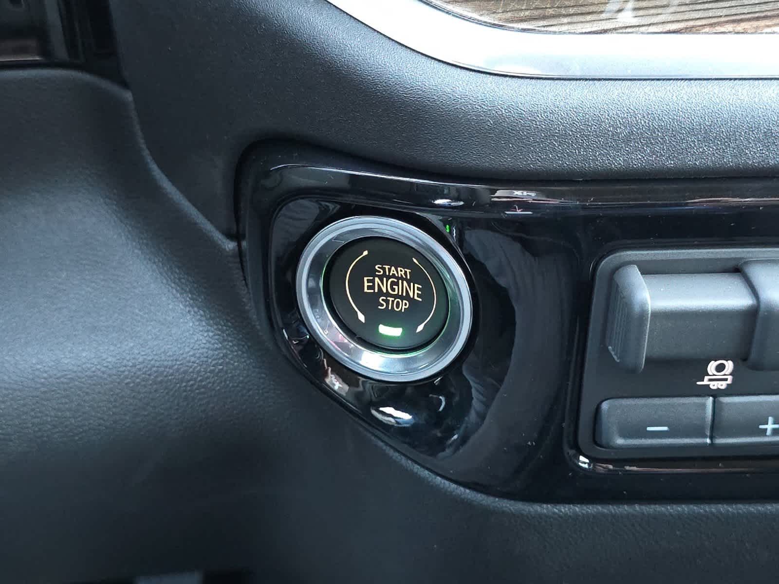 Thumbnail: 2025 Chevrolet Silverado 2500 - 22