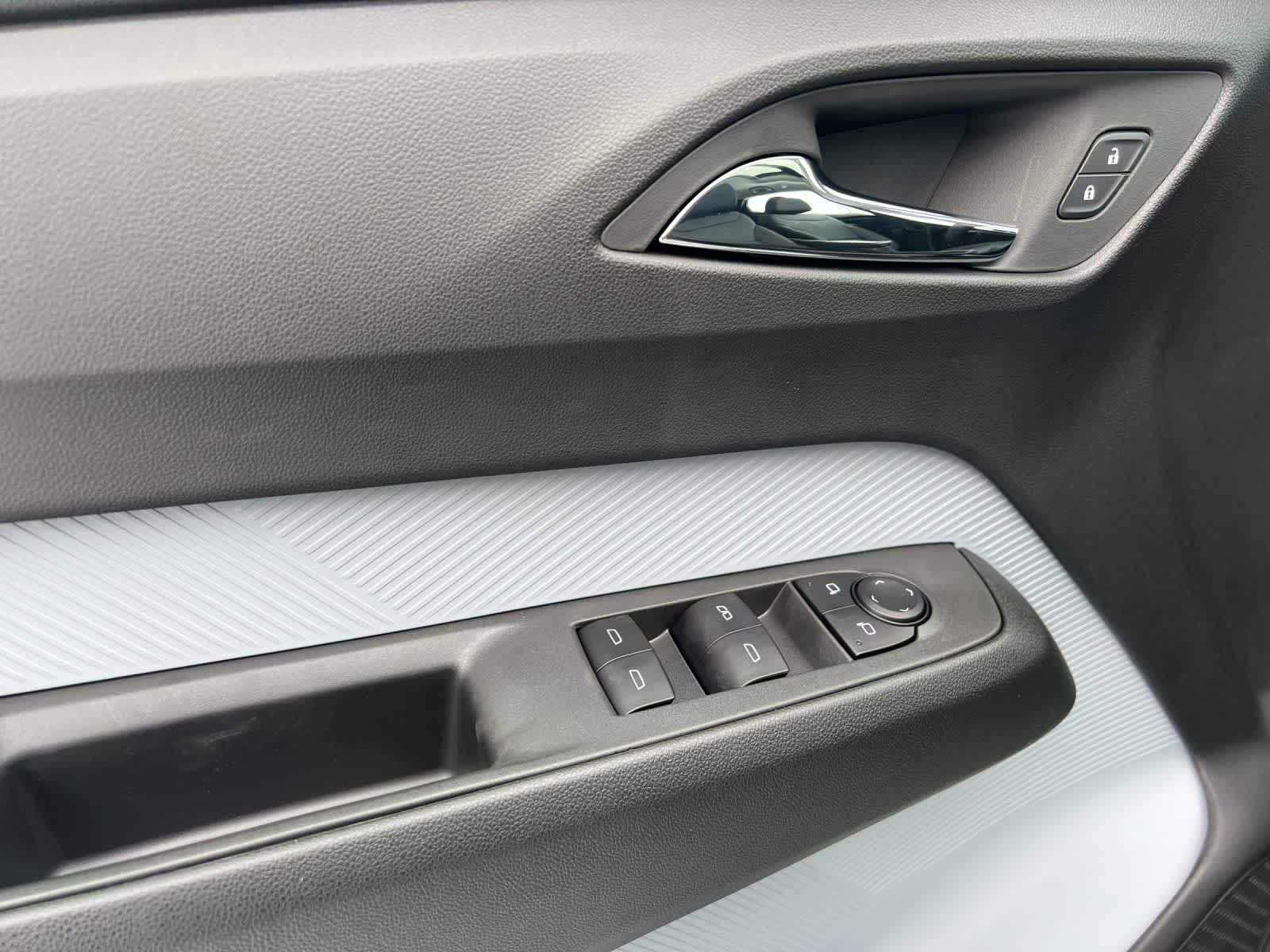 Thumbnail: 2027 Chevrolet Bolt EV - 12