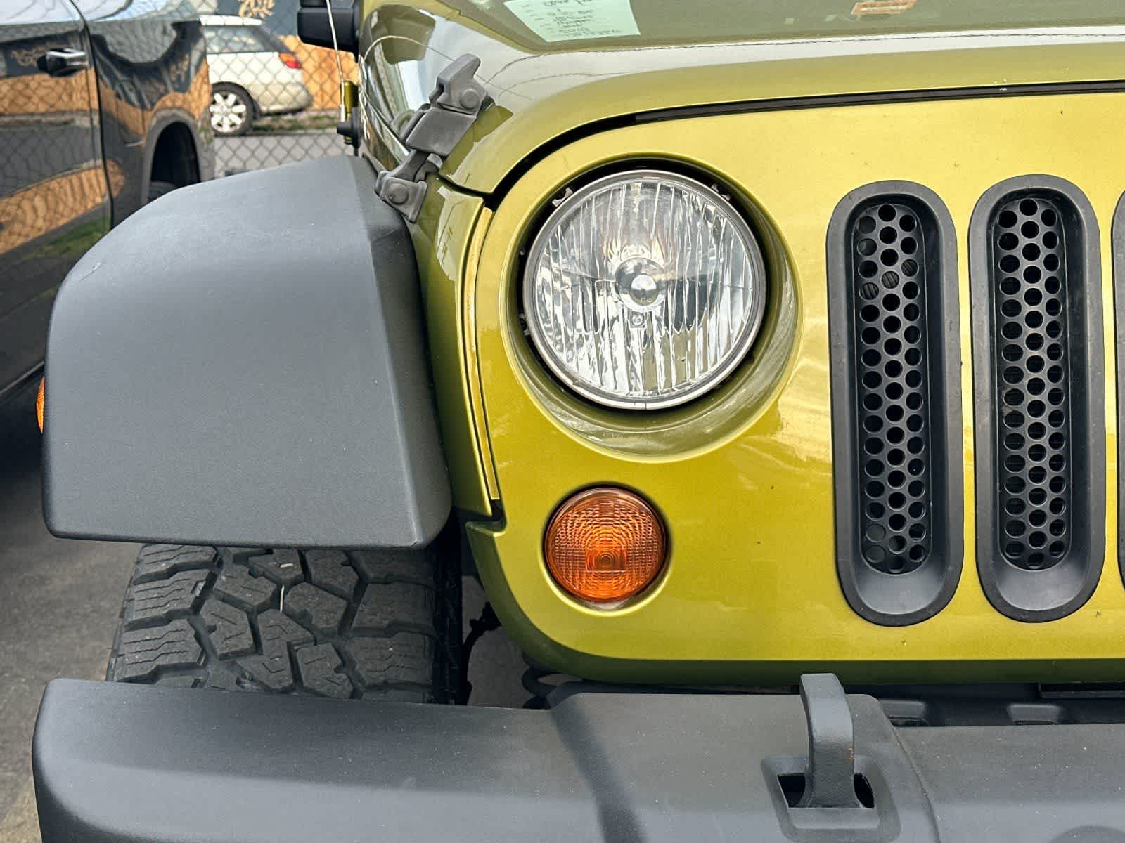 Thumbnail: 2010 Jeep Wrangler - 9