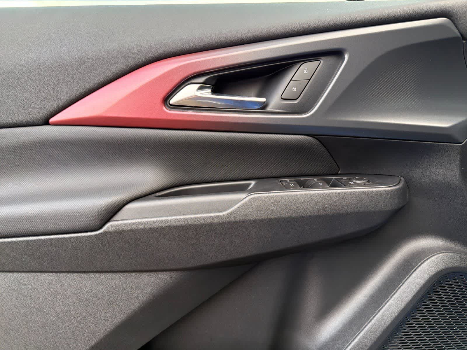 Thumbnail: 2026 Chevrolet Equinox - 12