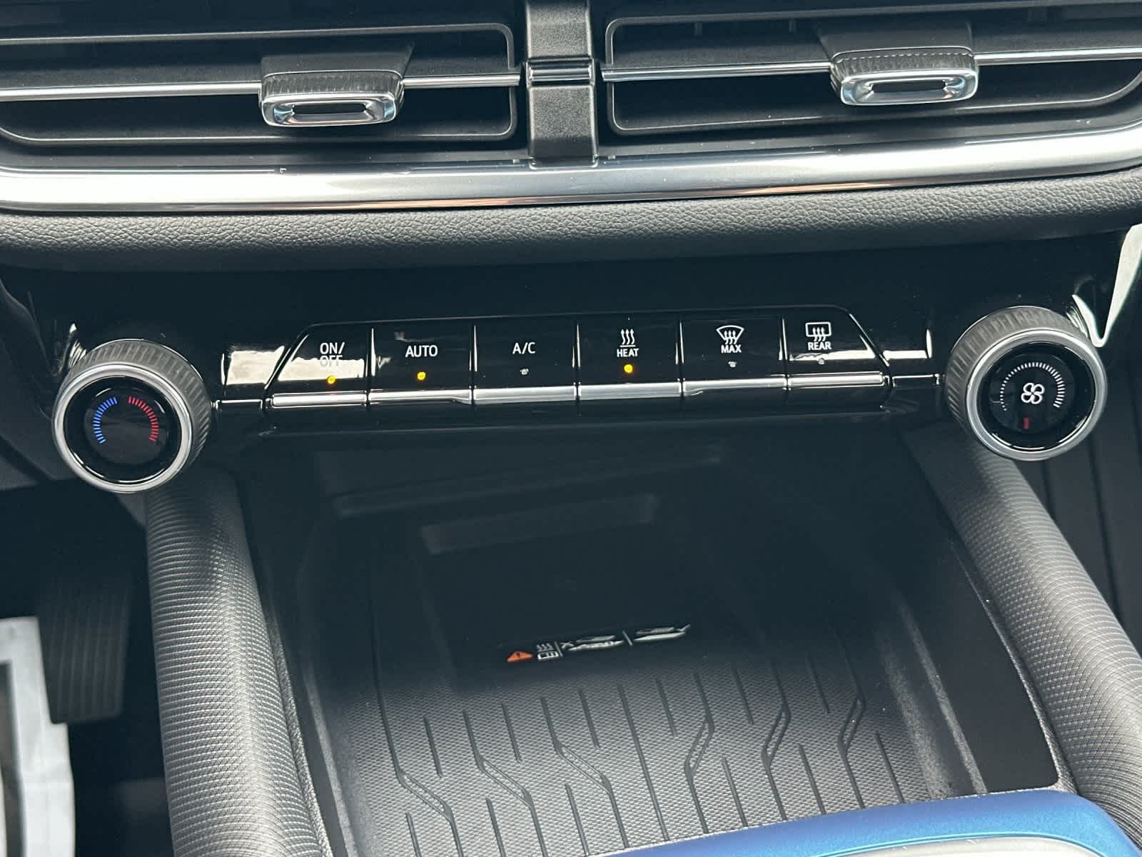 Thumbnail: 2026 Chevrolet Equinox - 21