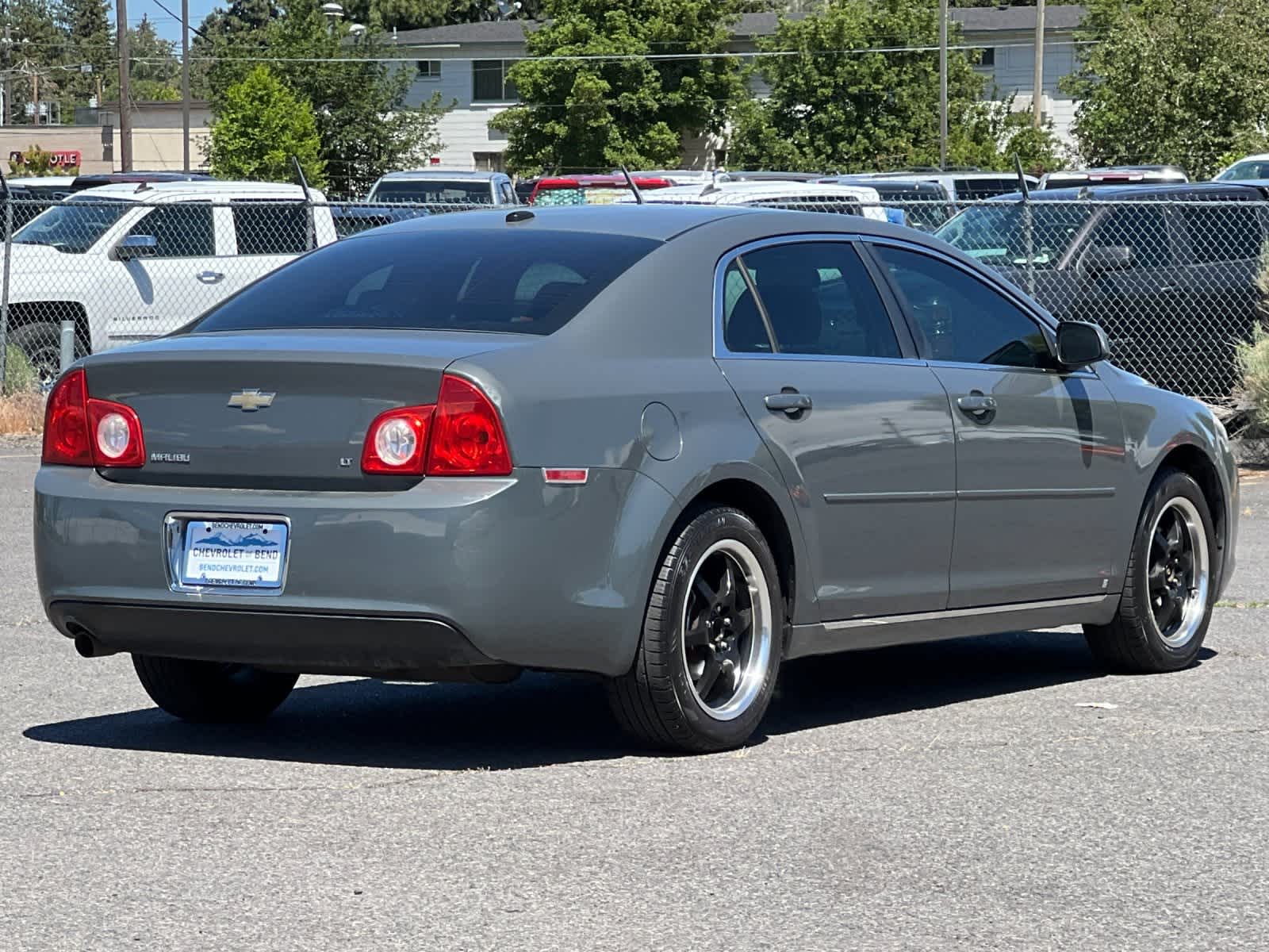 Thumbnail: 2009 Chevrolet Malibu - 2