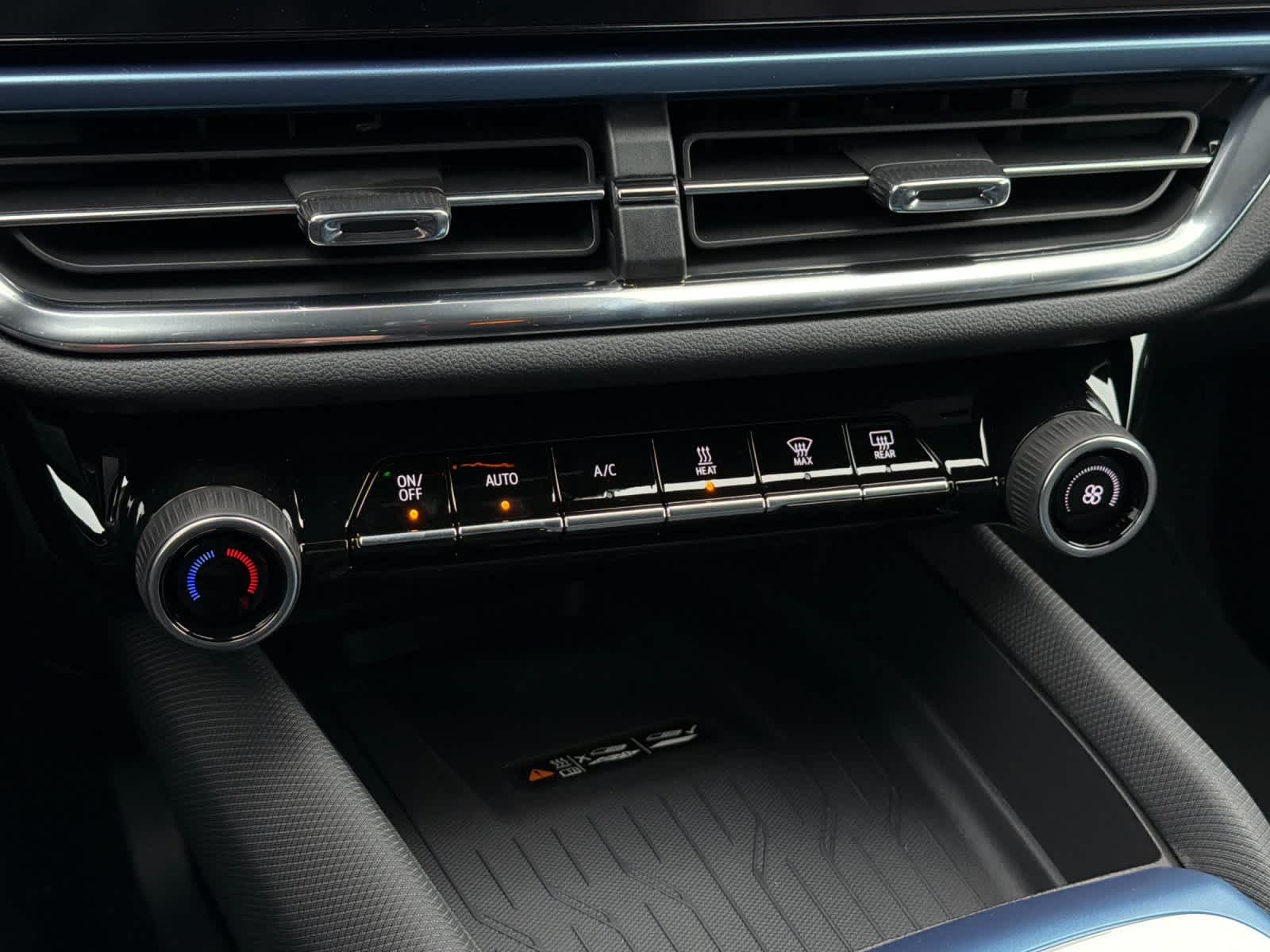 Thumbnail: 2026 Chevrolet Equinox - 21