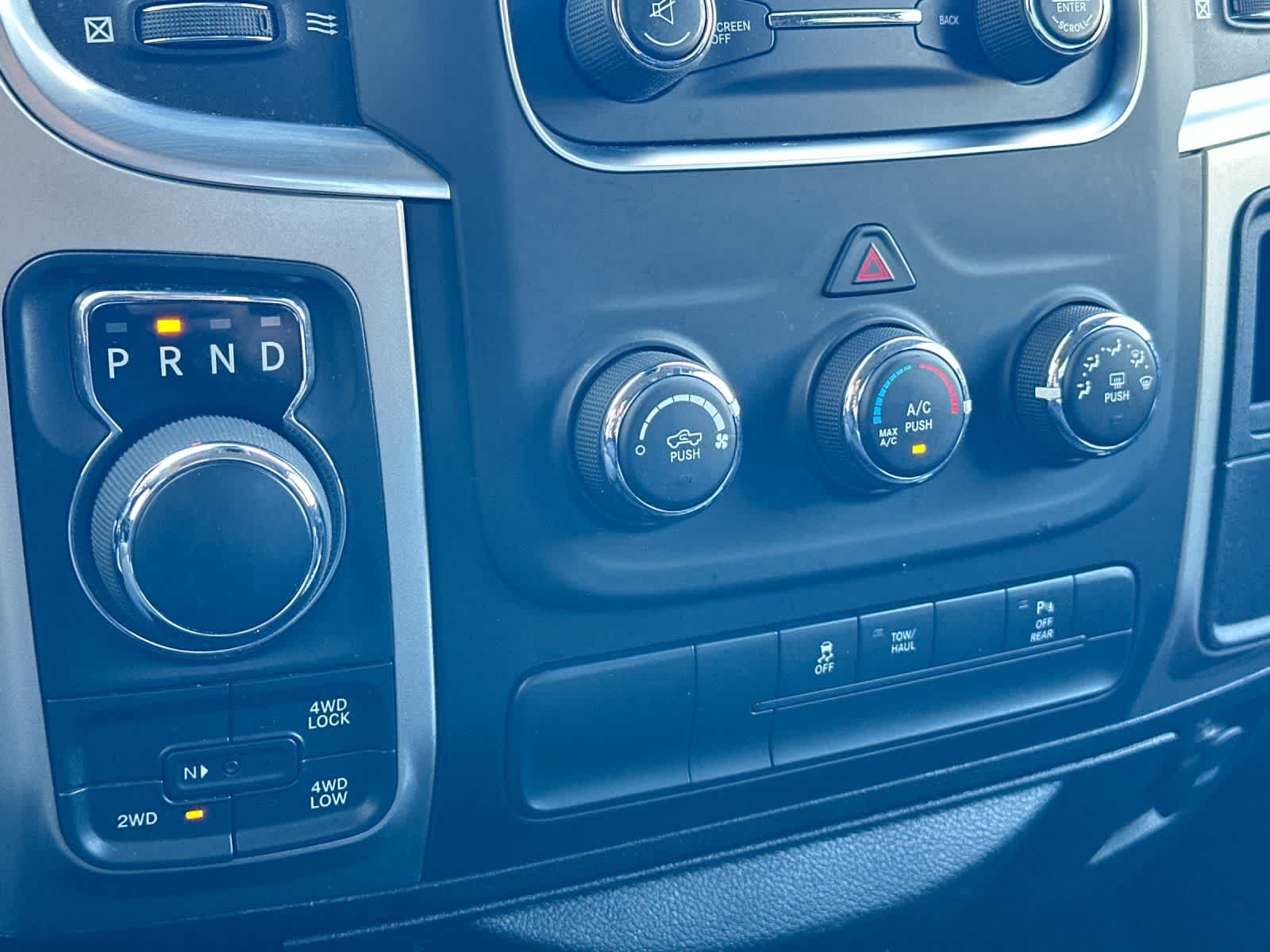 Thumbnail: 2020 RAM 1500 Classic - 20