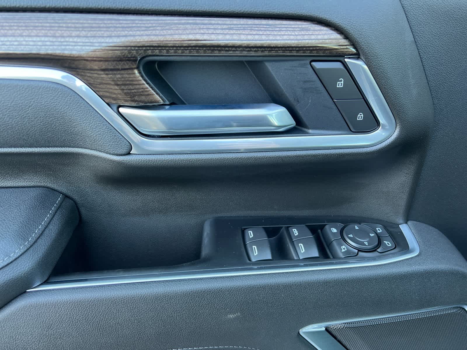 Thumbnail: 2026 Chevrolet Silverado 3500 - 12