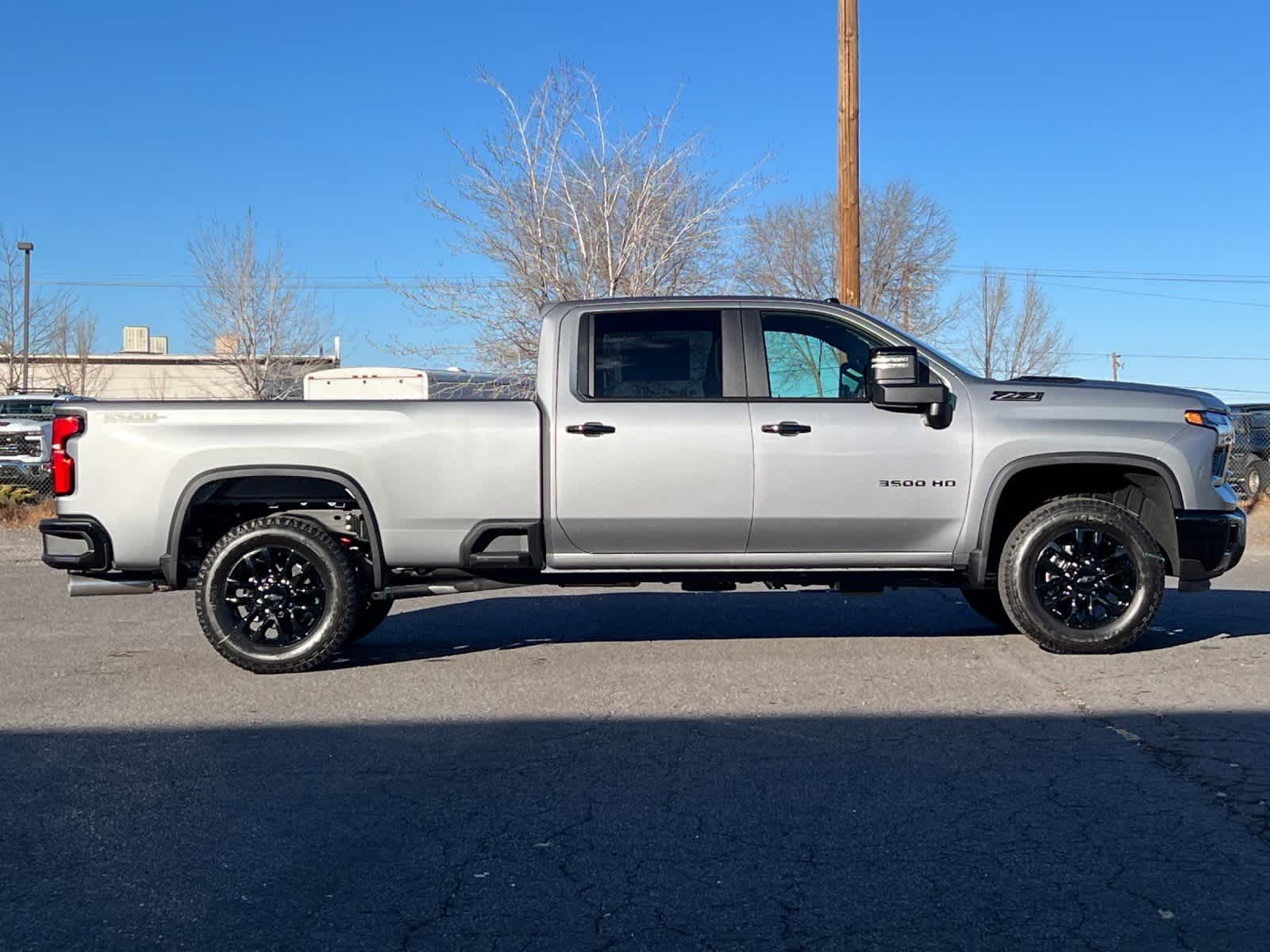 Thumbnail: 2026 Chevrolet Silverado 3500 - 8