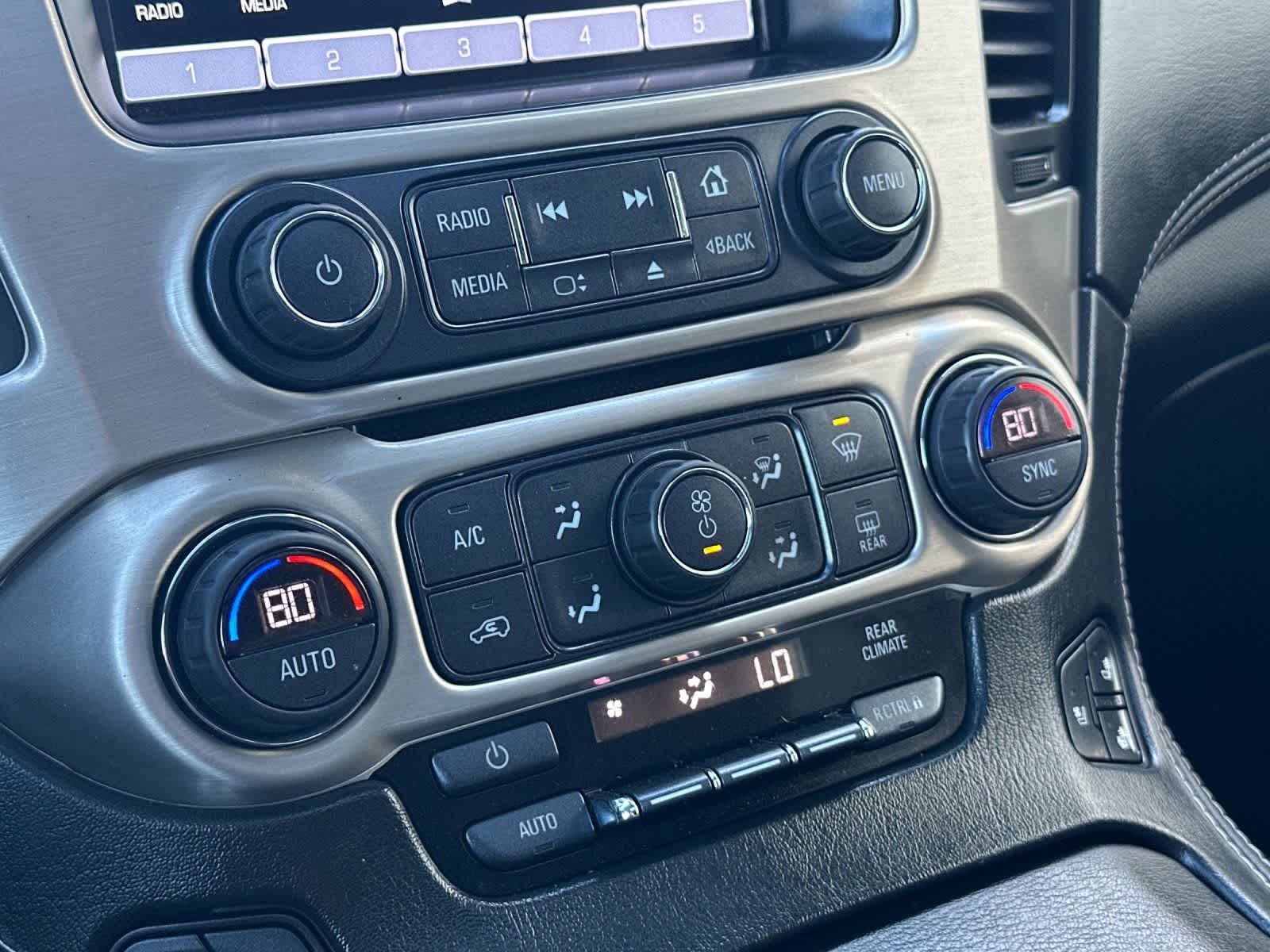 Thumbnail: 2017 GMC Yukon XL - 22