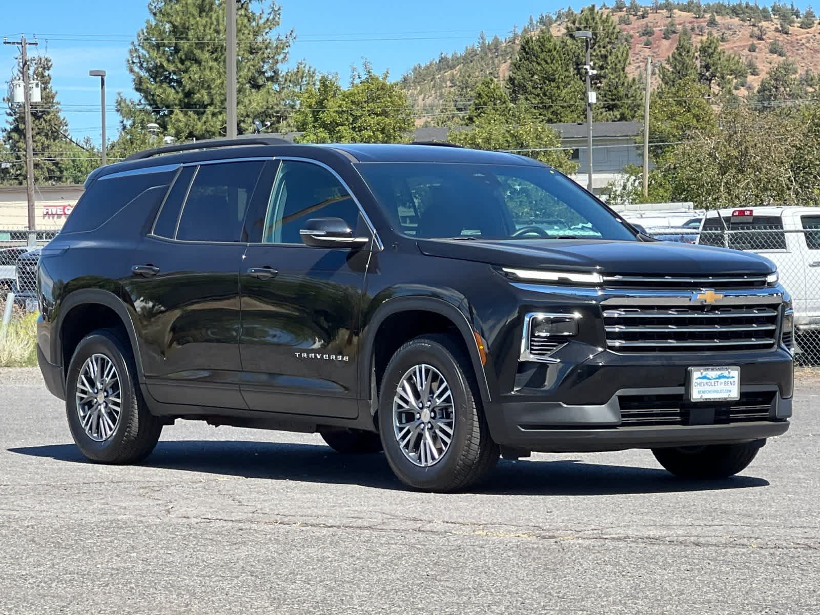 Thumbnail: 2025 Chevrolet Traverse - 9