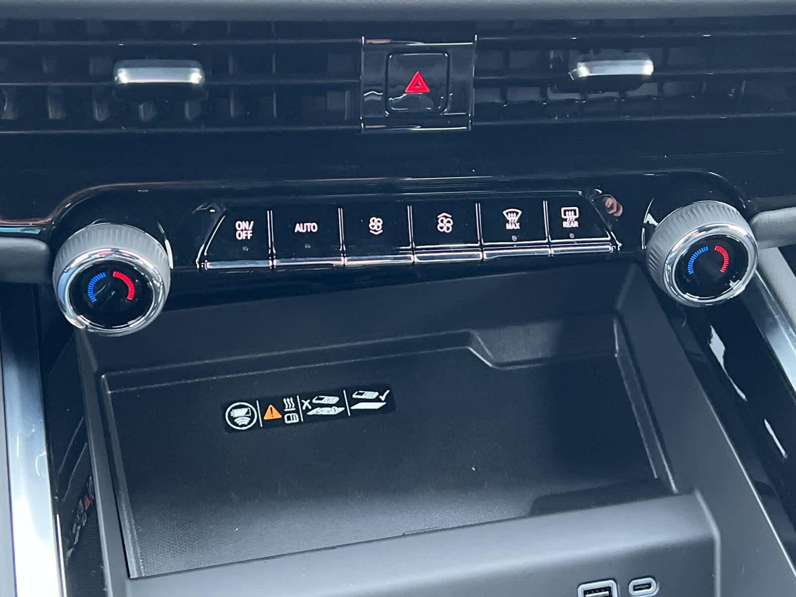 Thumbnail: 2026 Chevrolet Tahoe - 23