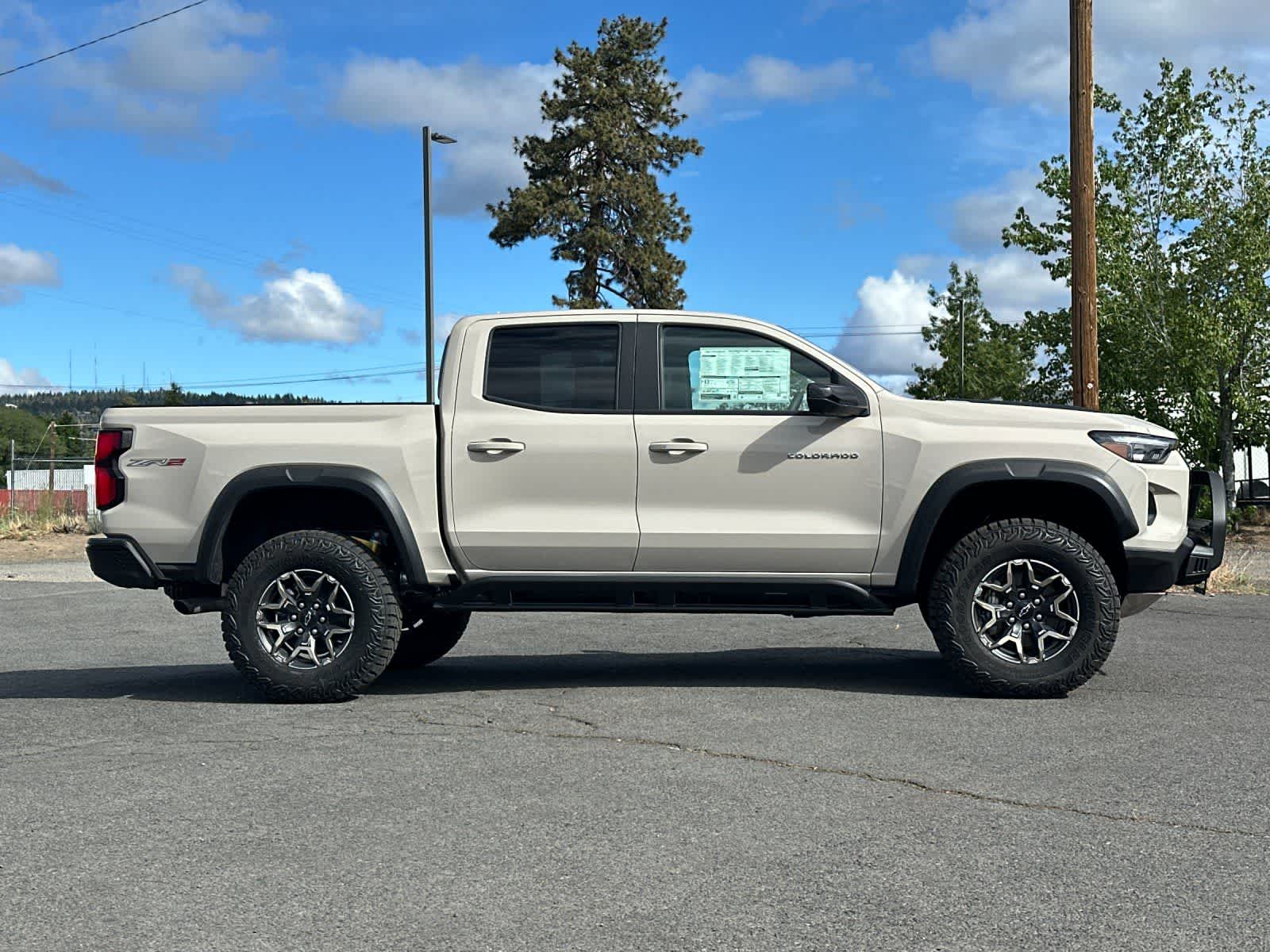 Thumbnail: 2026 Chevrolet Colorado - 8