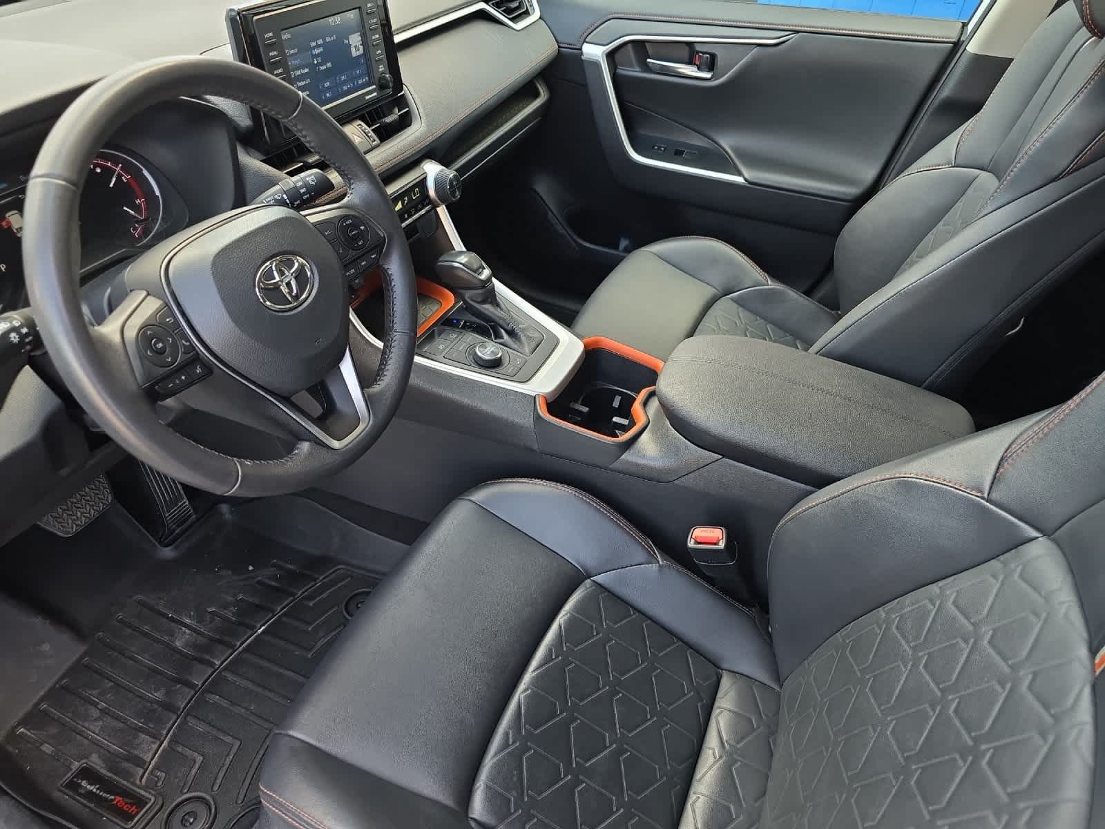 Thumbnail: 2022 Toyota RAV4 - 11