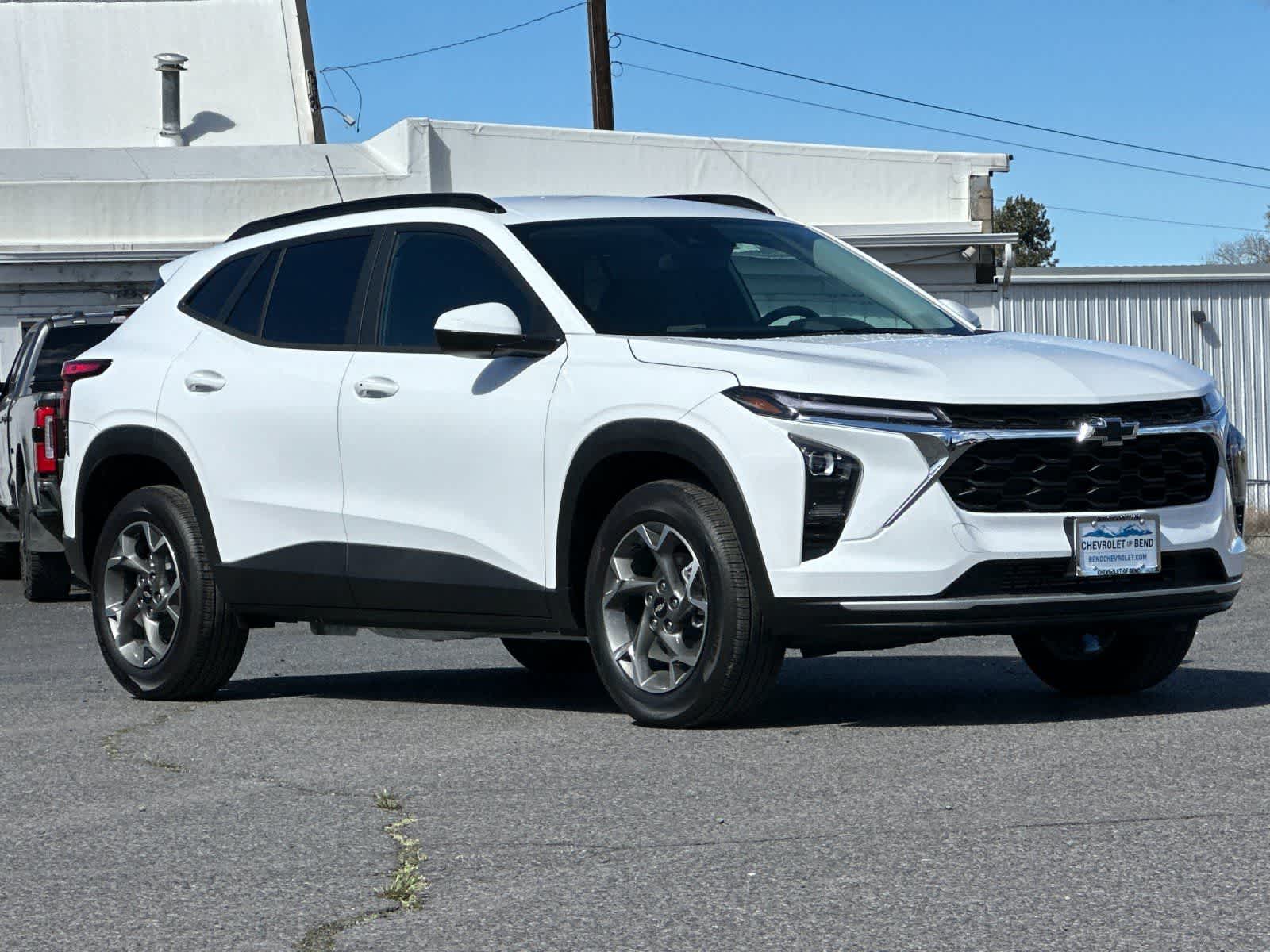 Thumbnail: 2026 Chevrolet Trax - 9