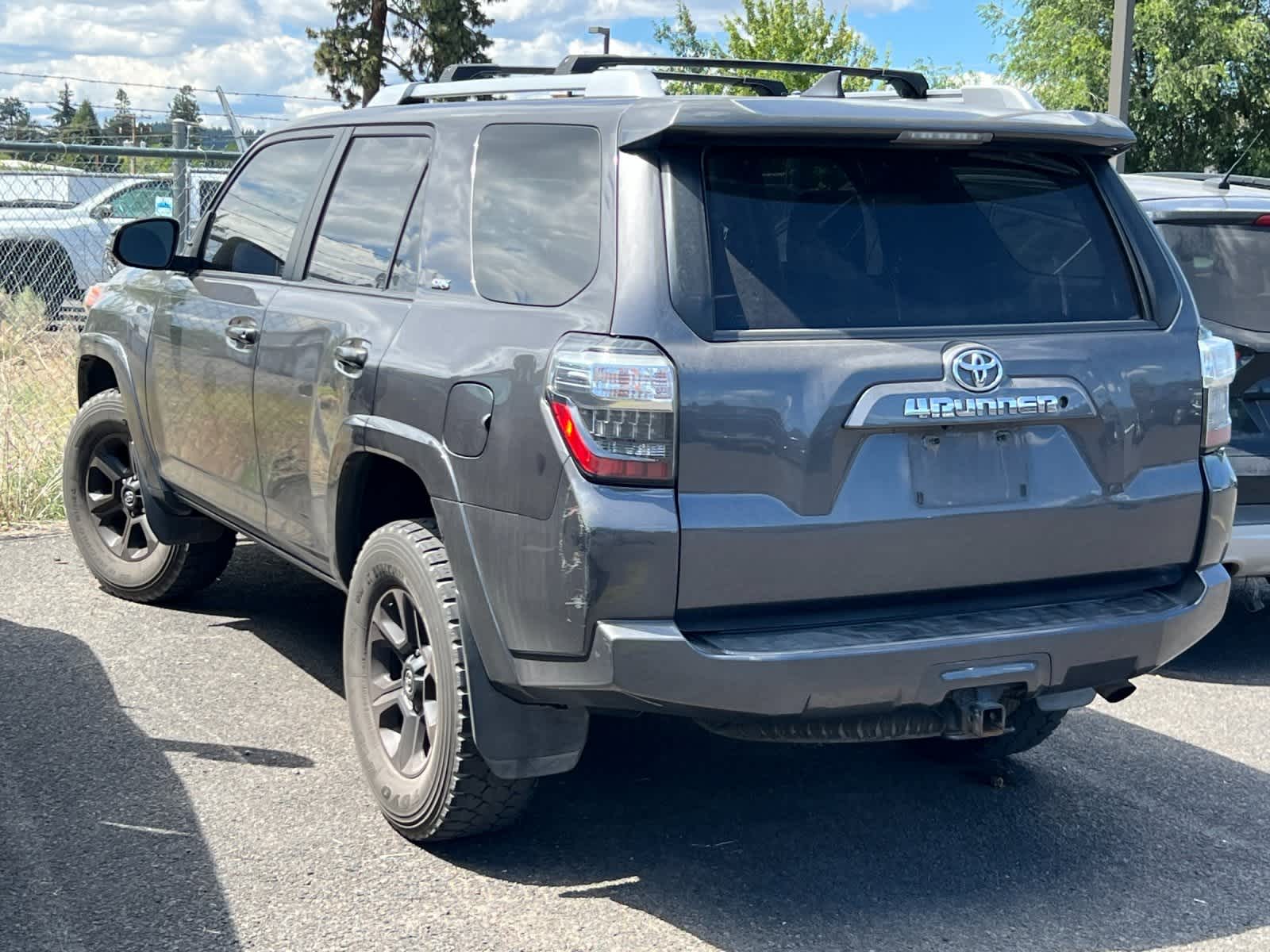 Thumbnail: 2018 Toyota 4Runner - 3
