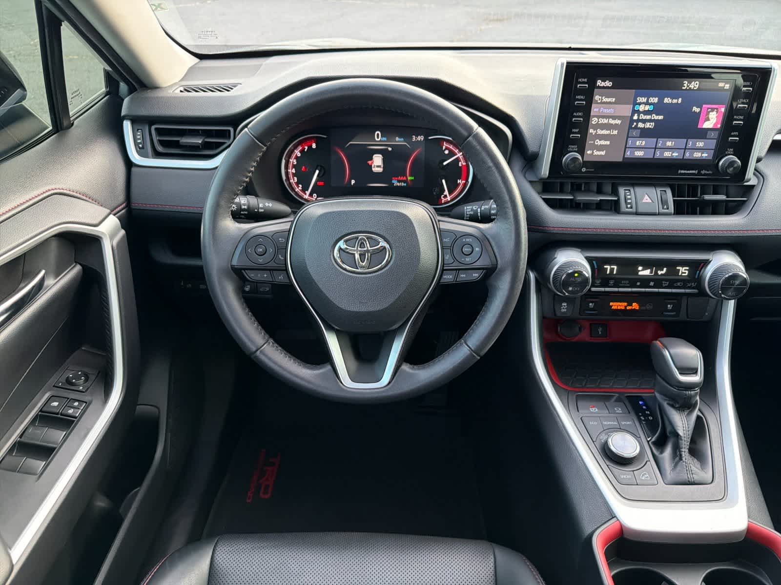 Thumbnail: 2020 Toyota RAV4 - 14