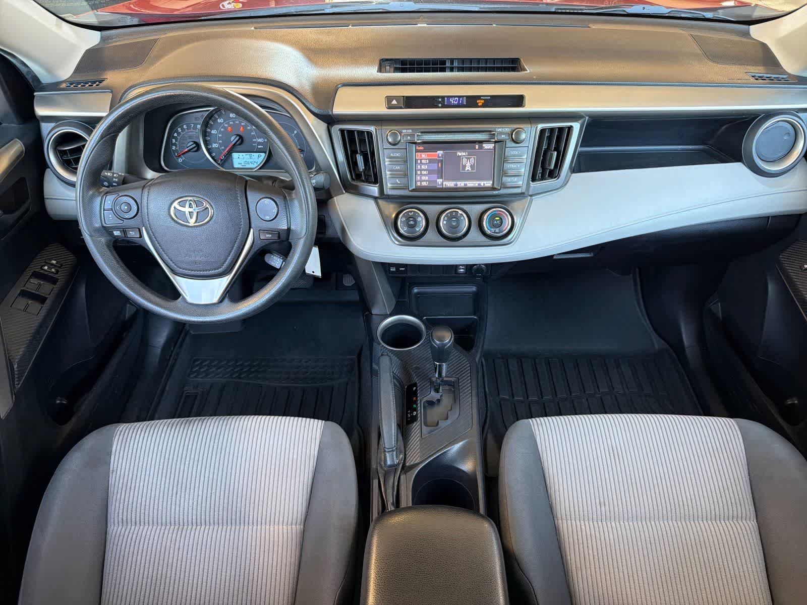 Thumbnail: 2015 Toyota RAV4 - 3