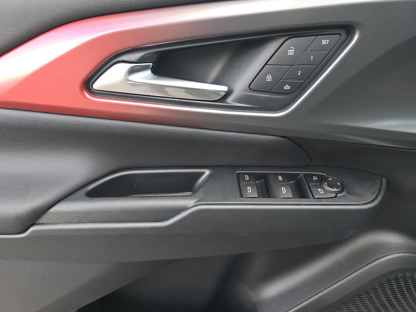 Thumbnail: 2026 Chevrolet Equinox - 12