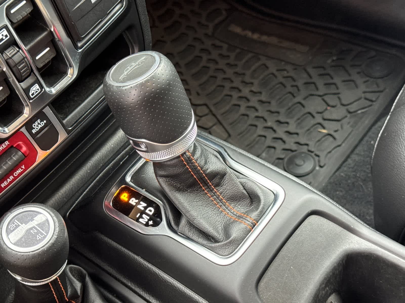 Thumbnail: 2023 Jeep Gladiator - 21