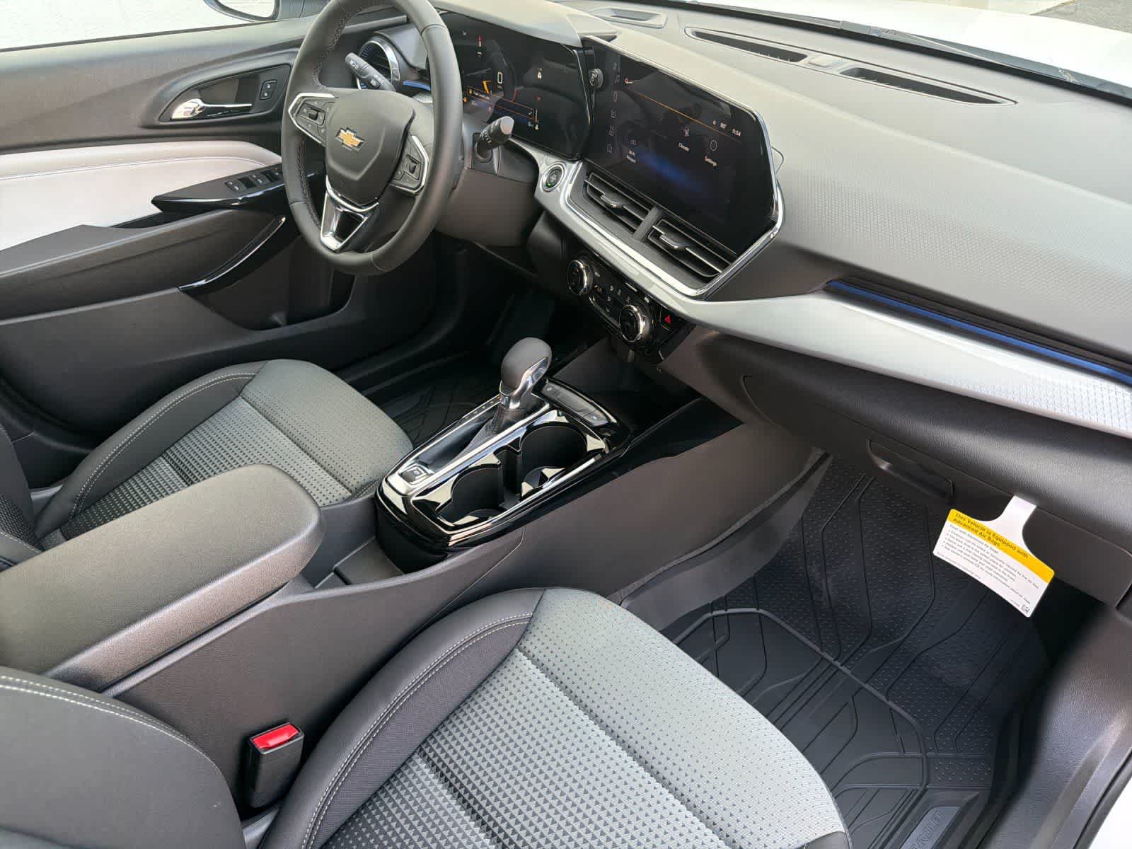Thumbnail: 2026 Chevrolet Trax - 16