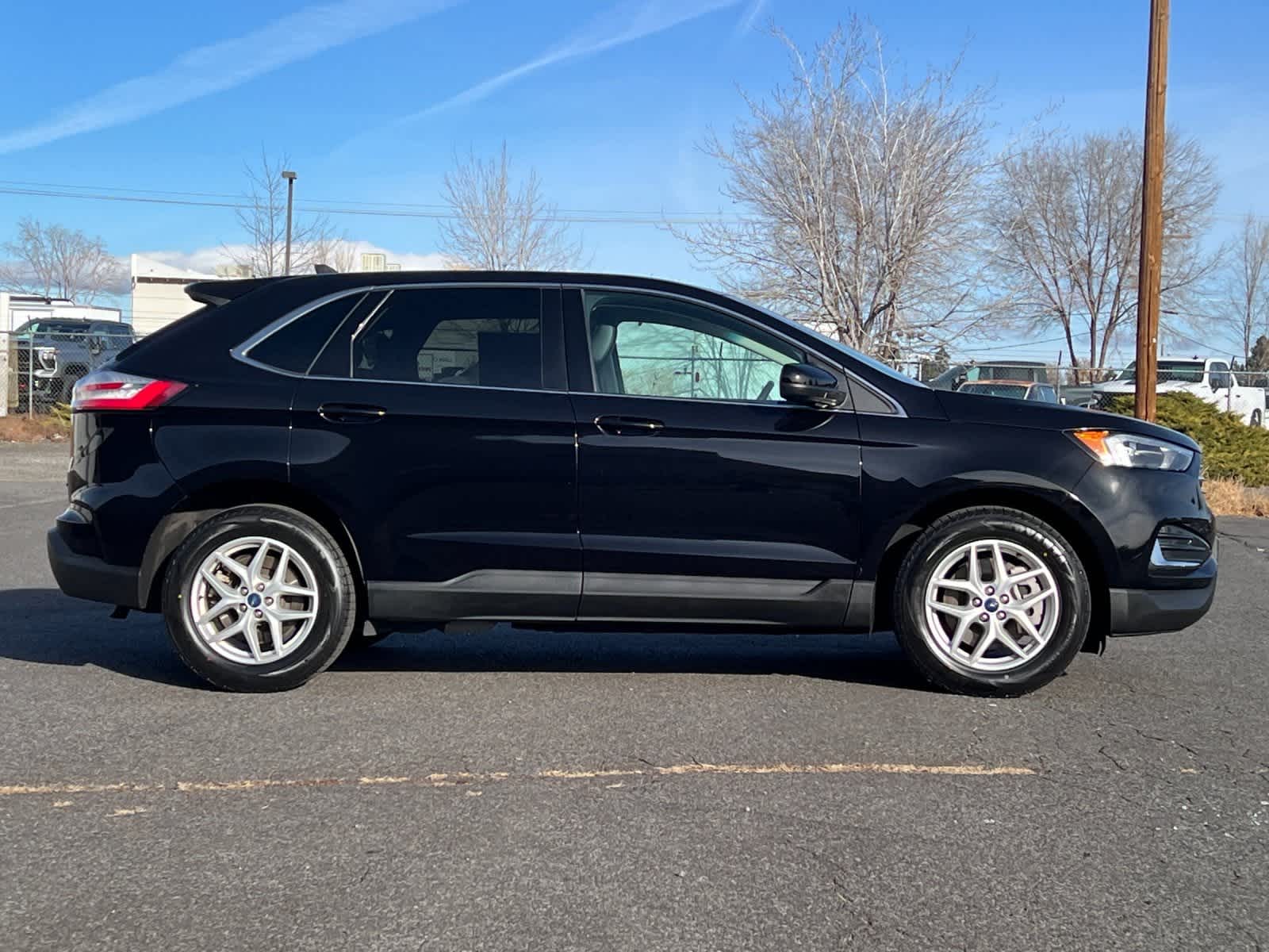 Thumbnail: 2022 Ford Edge - 8