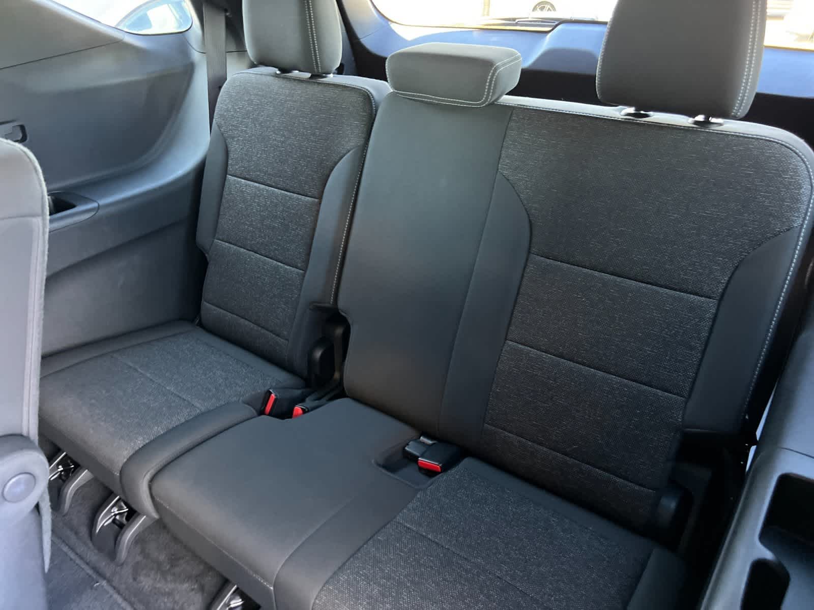 Thumbnail: 2025 Chevrolet Traverse - 15