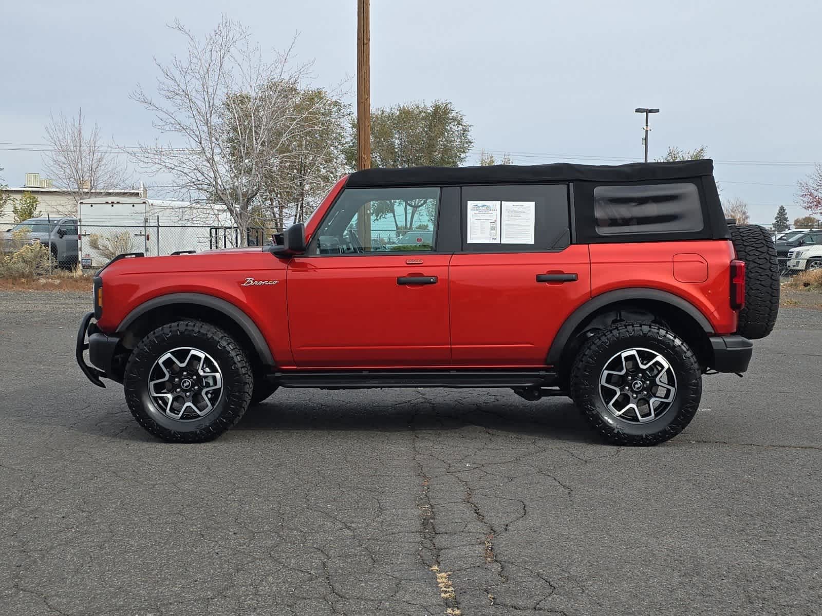 Thumbnail: 2022 Ford Bronco - 5
