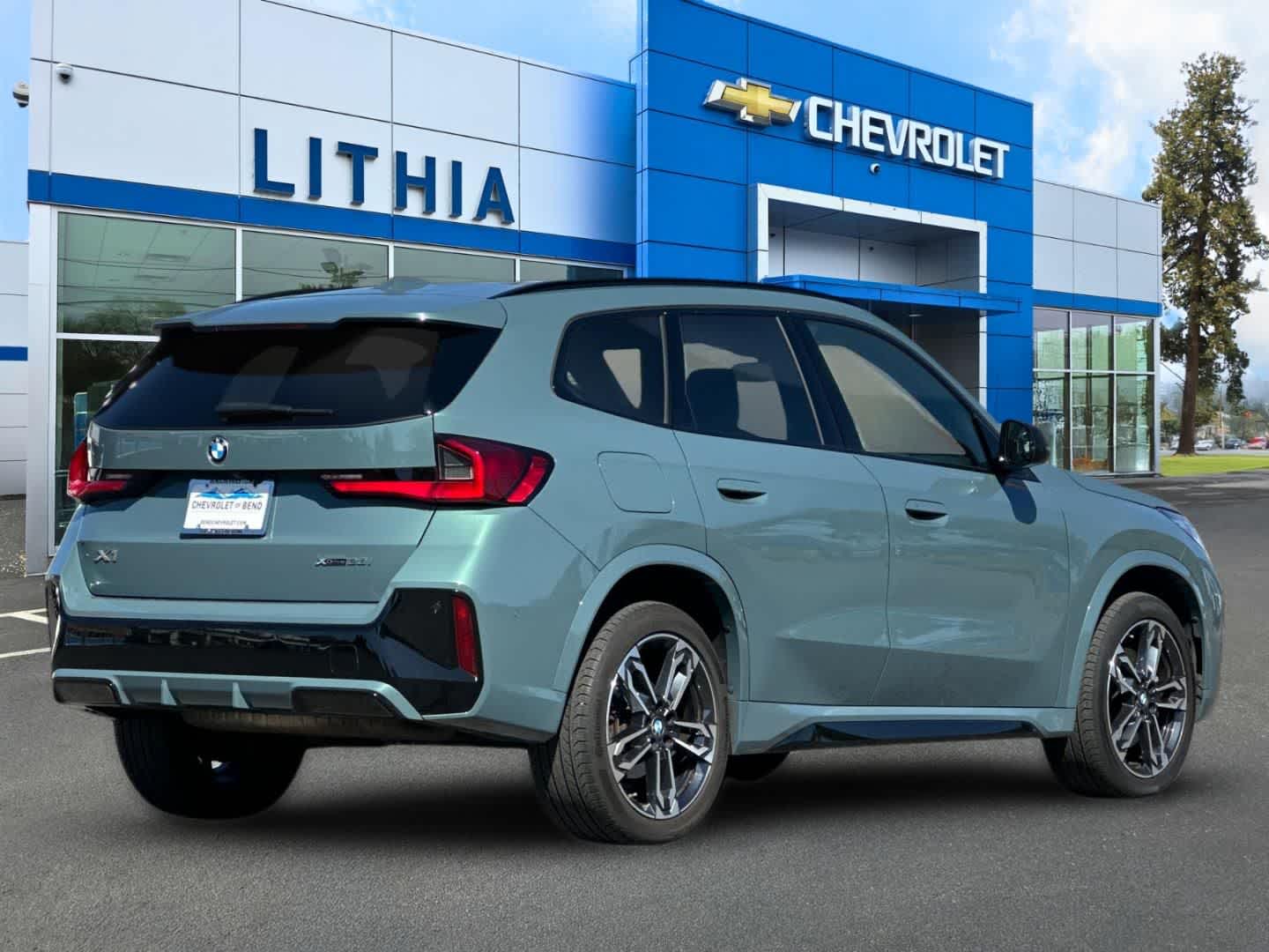 Thumbnail: 2023 BMW X1 - 2