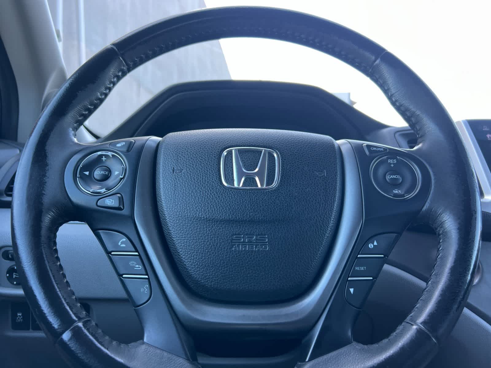 Thumbnail: 2017 Honda Ridgeline - 22