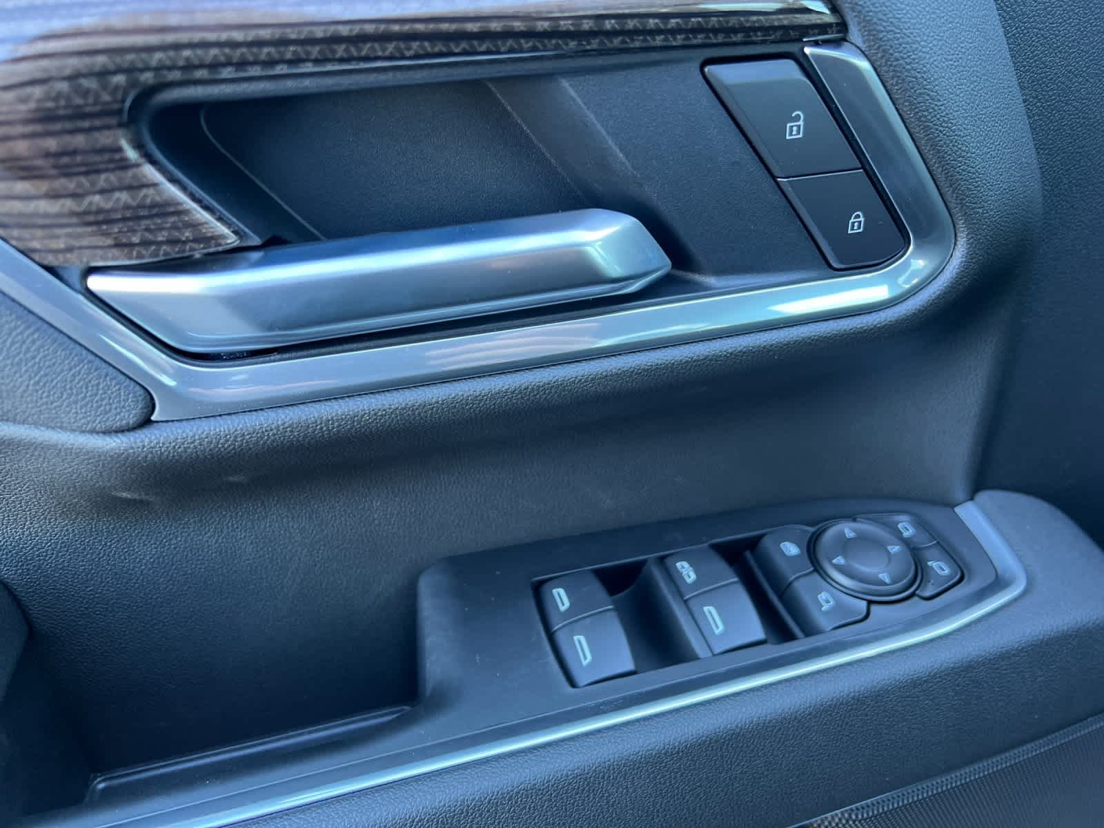 Thumbnail: 2026 Chevrolet Silverado 3500 - 12