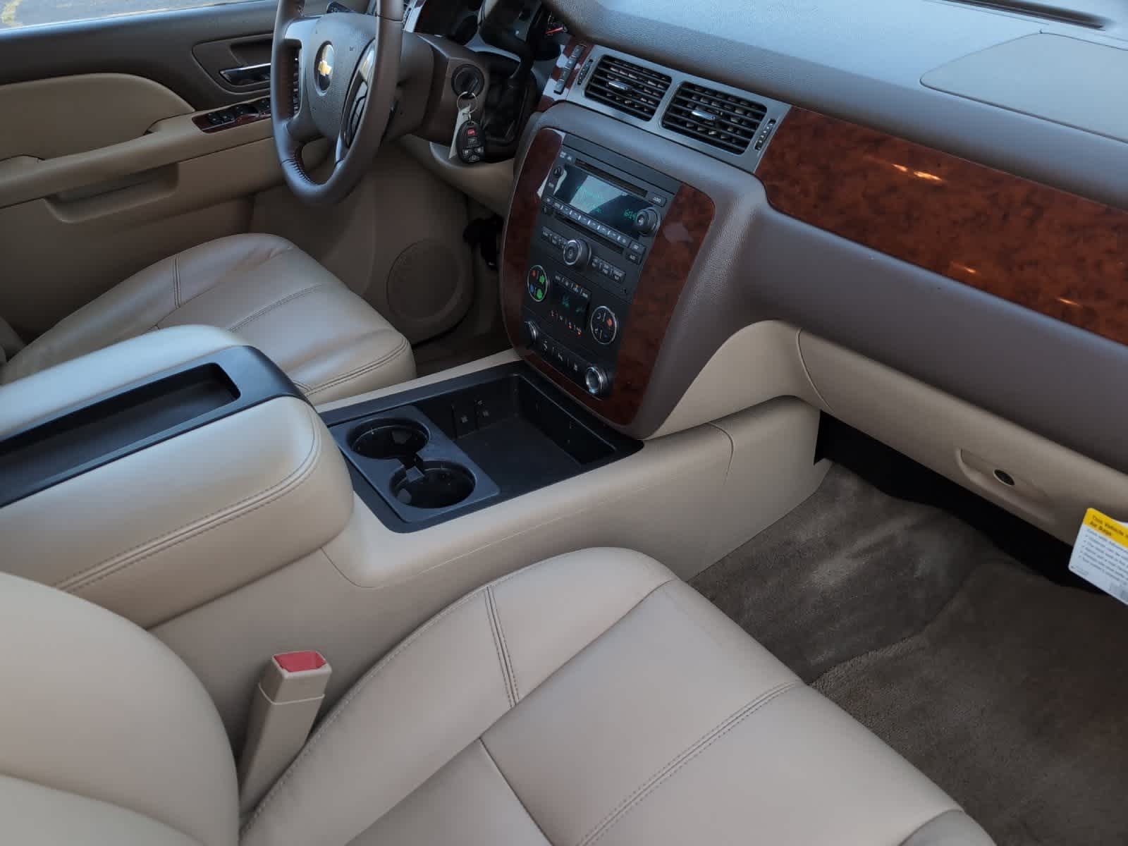 Thumbnail: 2011 Chevrolet Tahoe - 18
