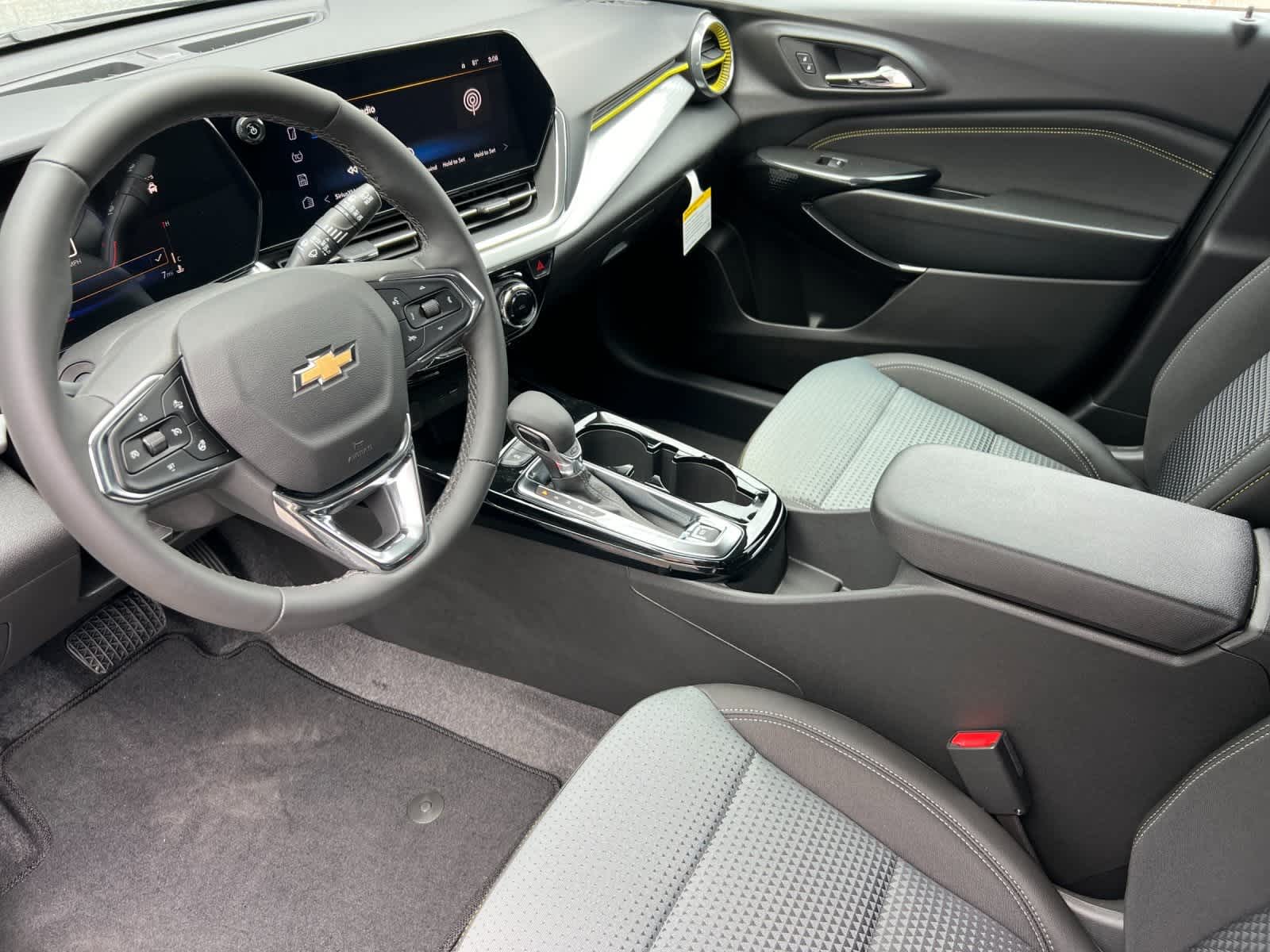 Thumbnail: 2025 Chevrolet Trax - 11