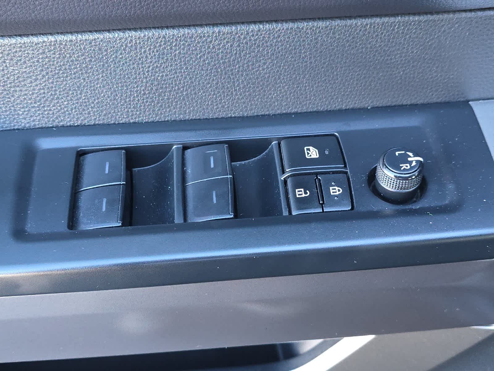 Thumbnail: 2024 Toyota Tundra - 13