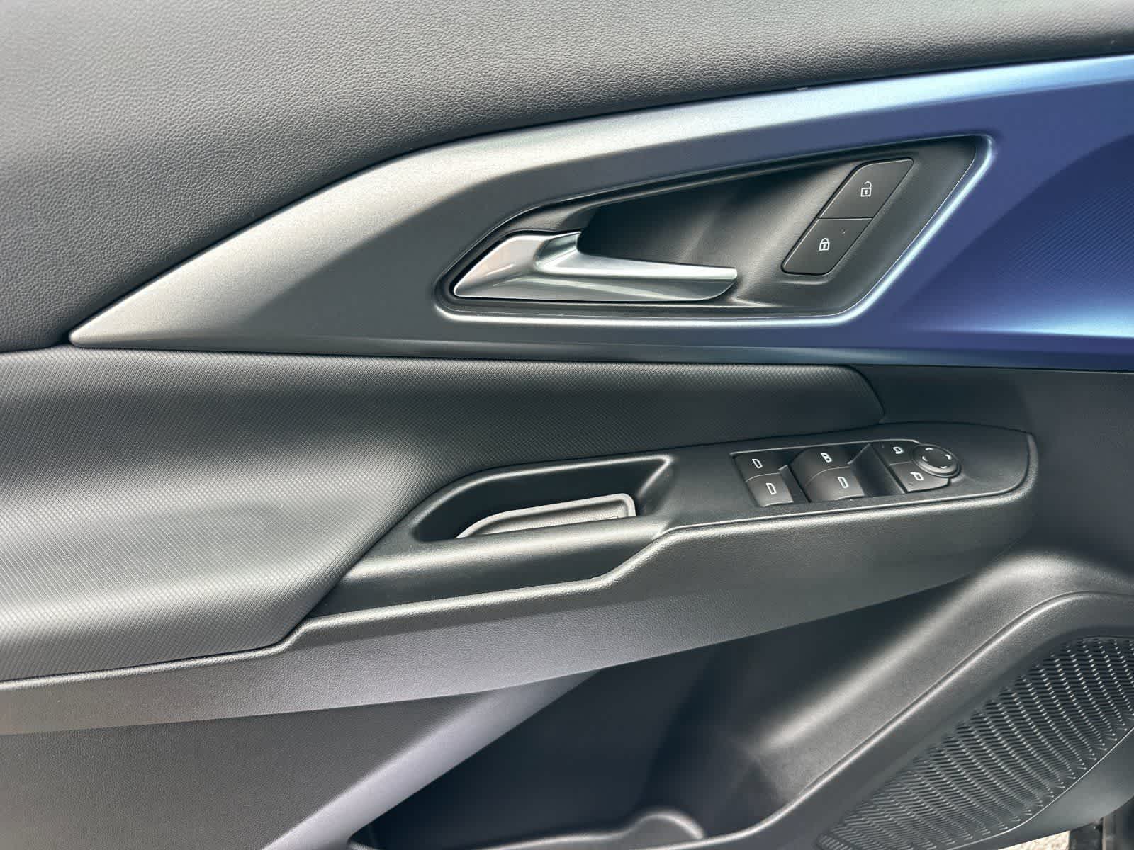 Thumbnail: 2026 Chevrolet Equinox - 12