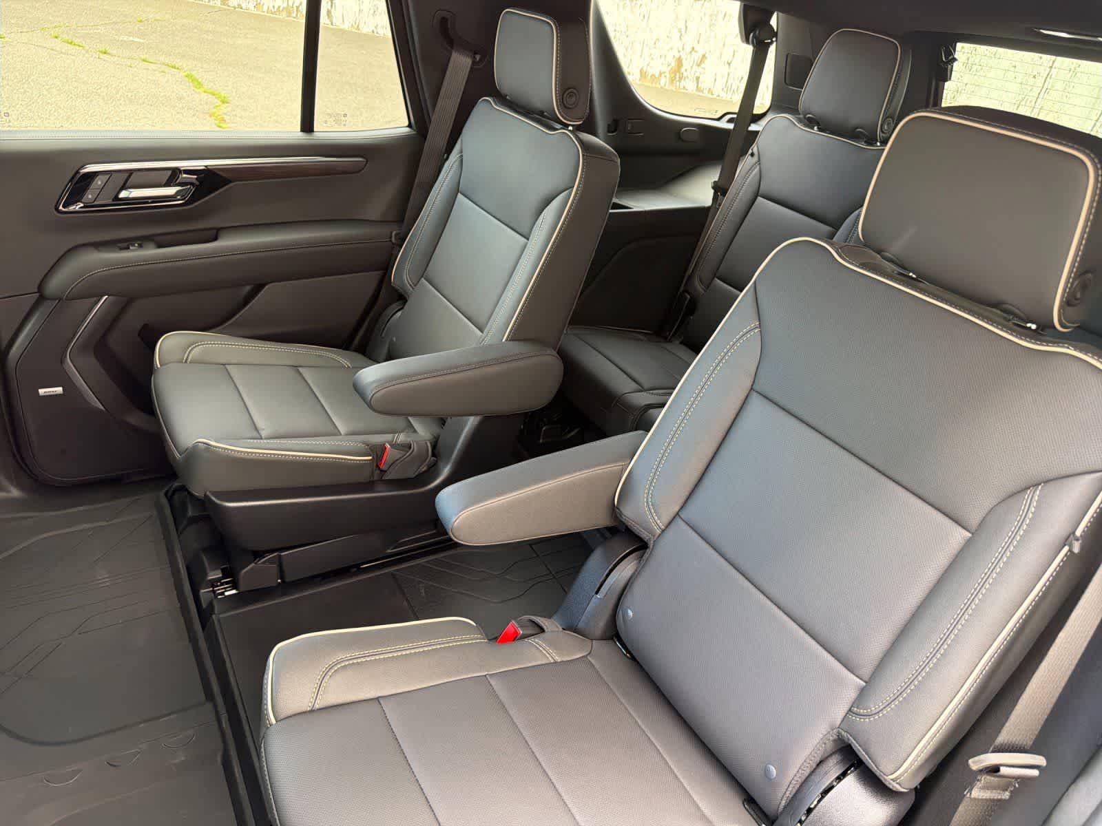 Thumbnail: 2026 Chevrolet Tahoe - 4