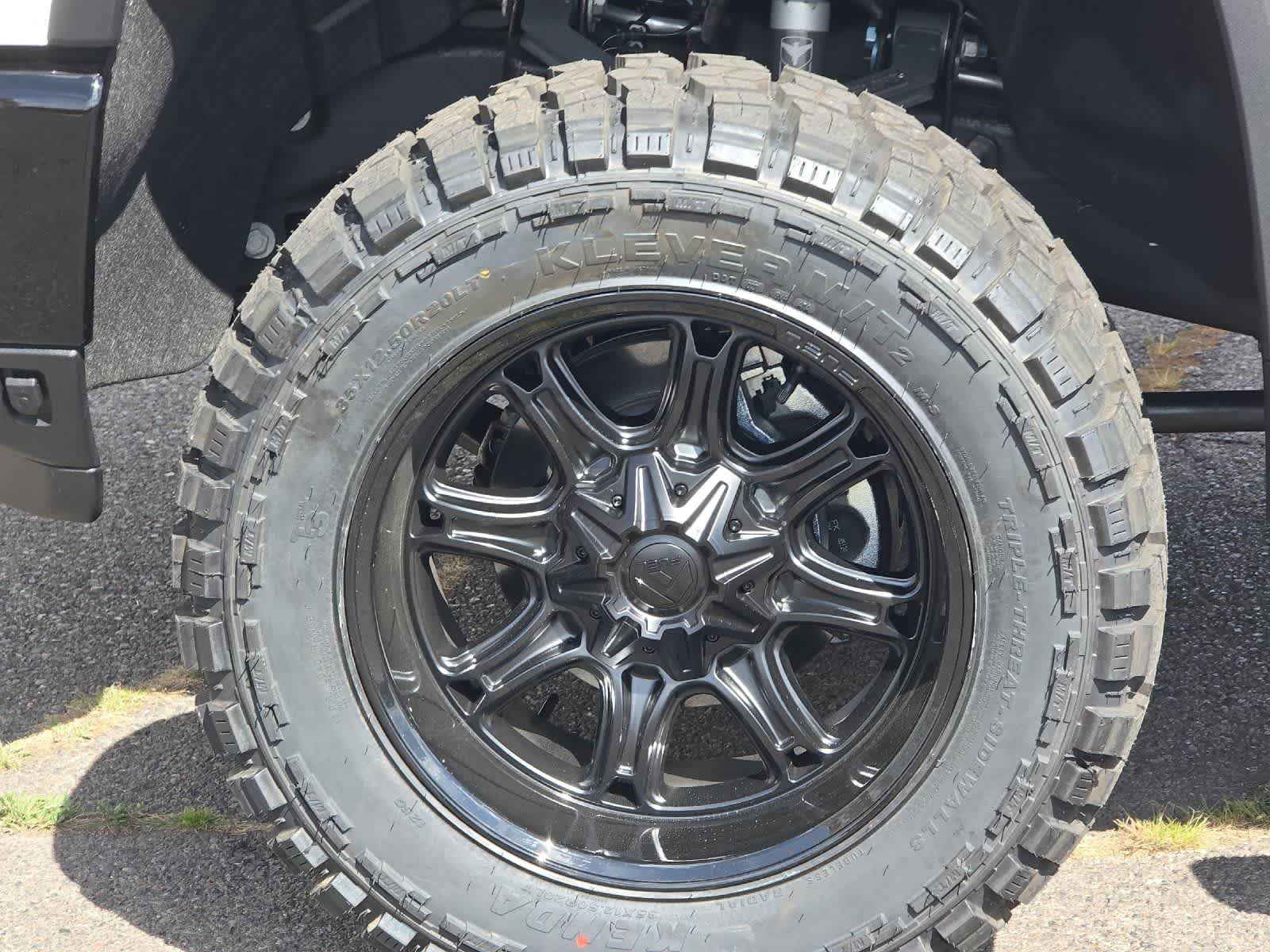 Thumbnail: 2026 Chevrolet Silverado 2500 - 26